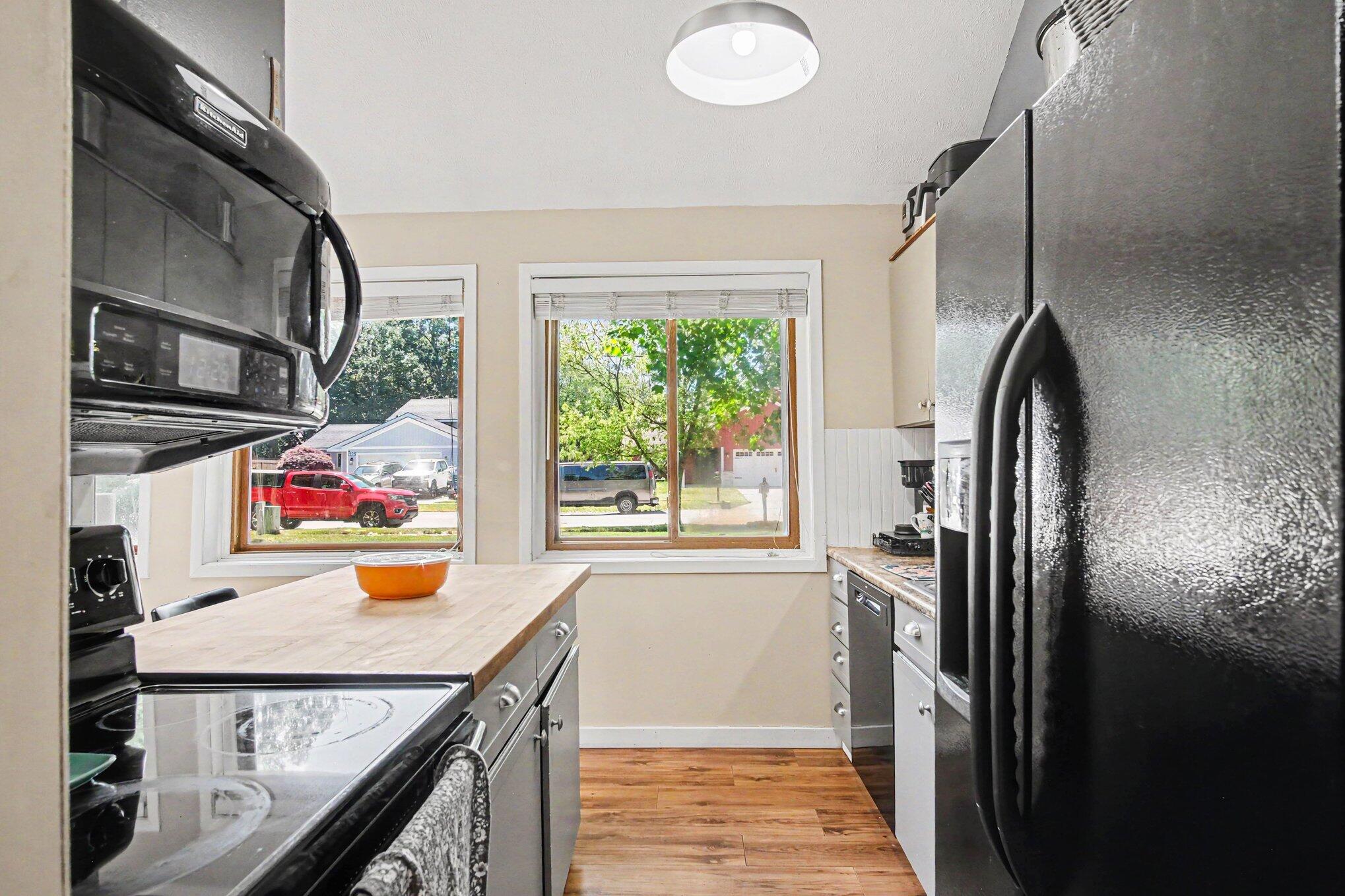 813 Tierra Street SE Grand Rapids MI 49508