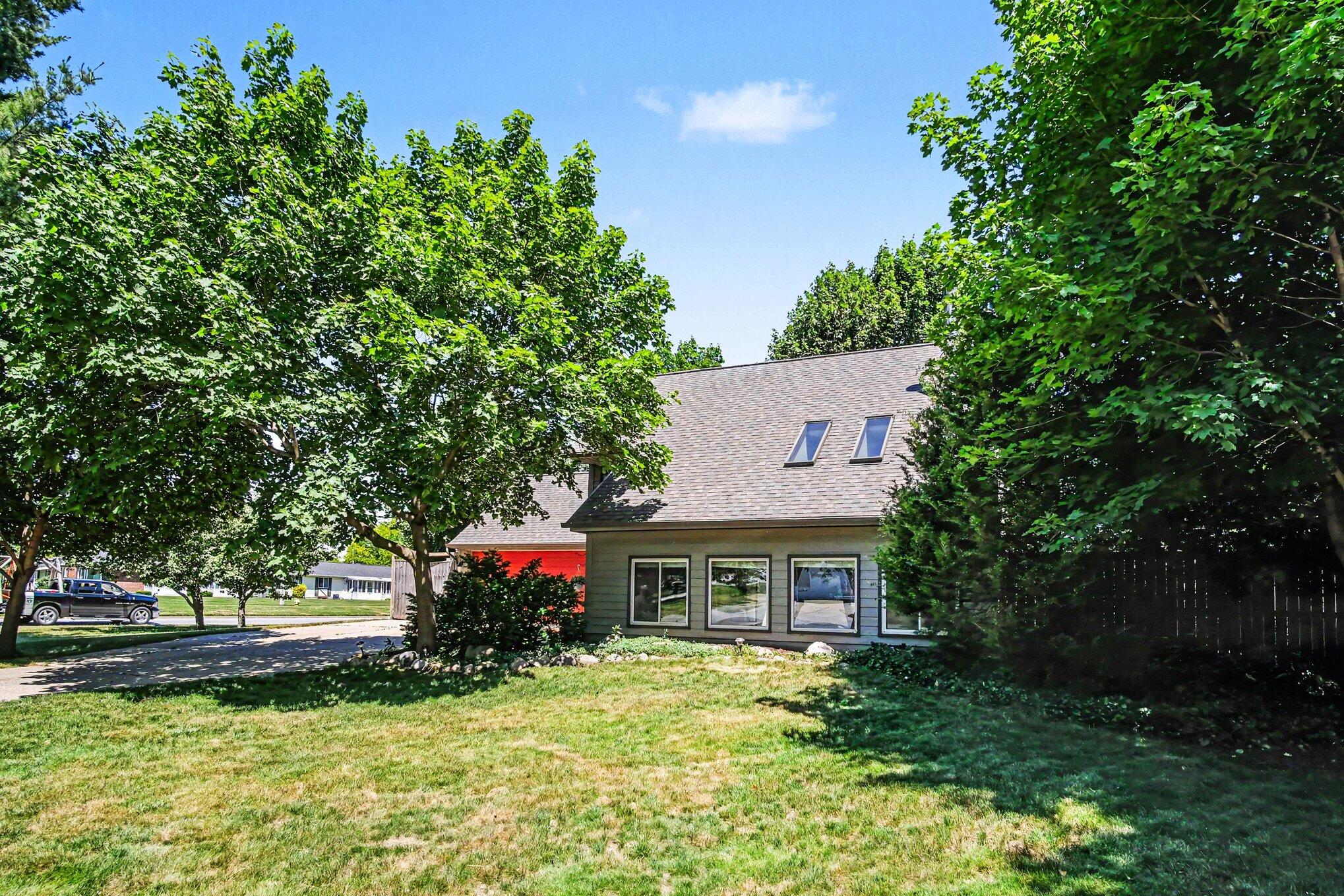 813 Tierra Street SE Grand Rapids MI 49508