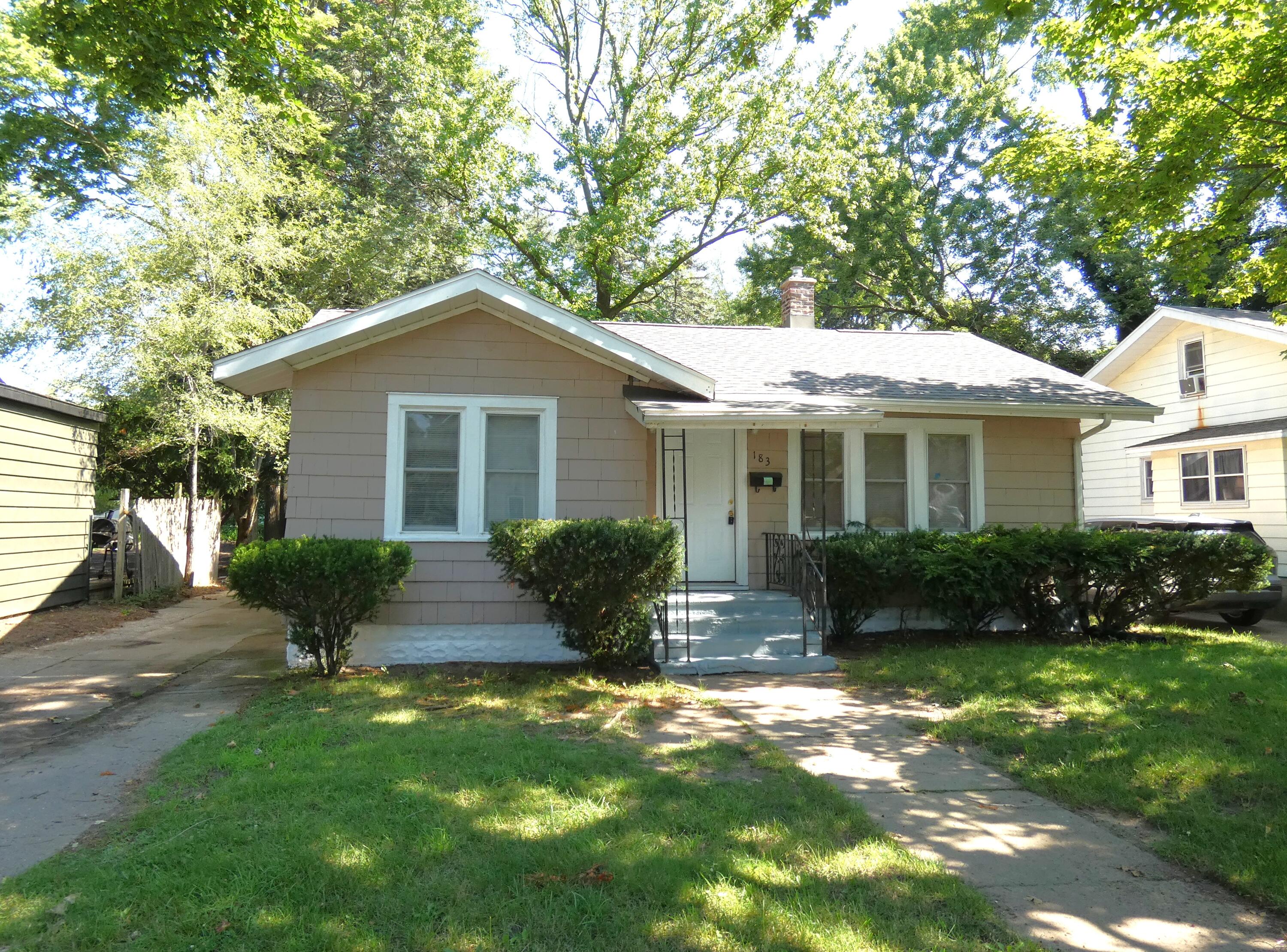 183 Searles Avenue Benton Harbor MI 49022