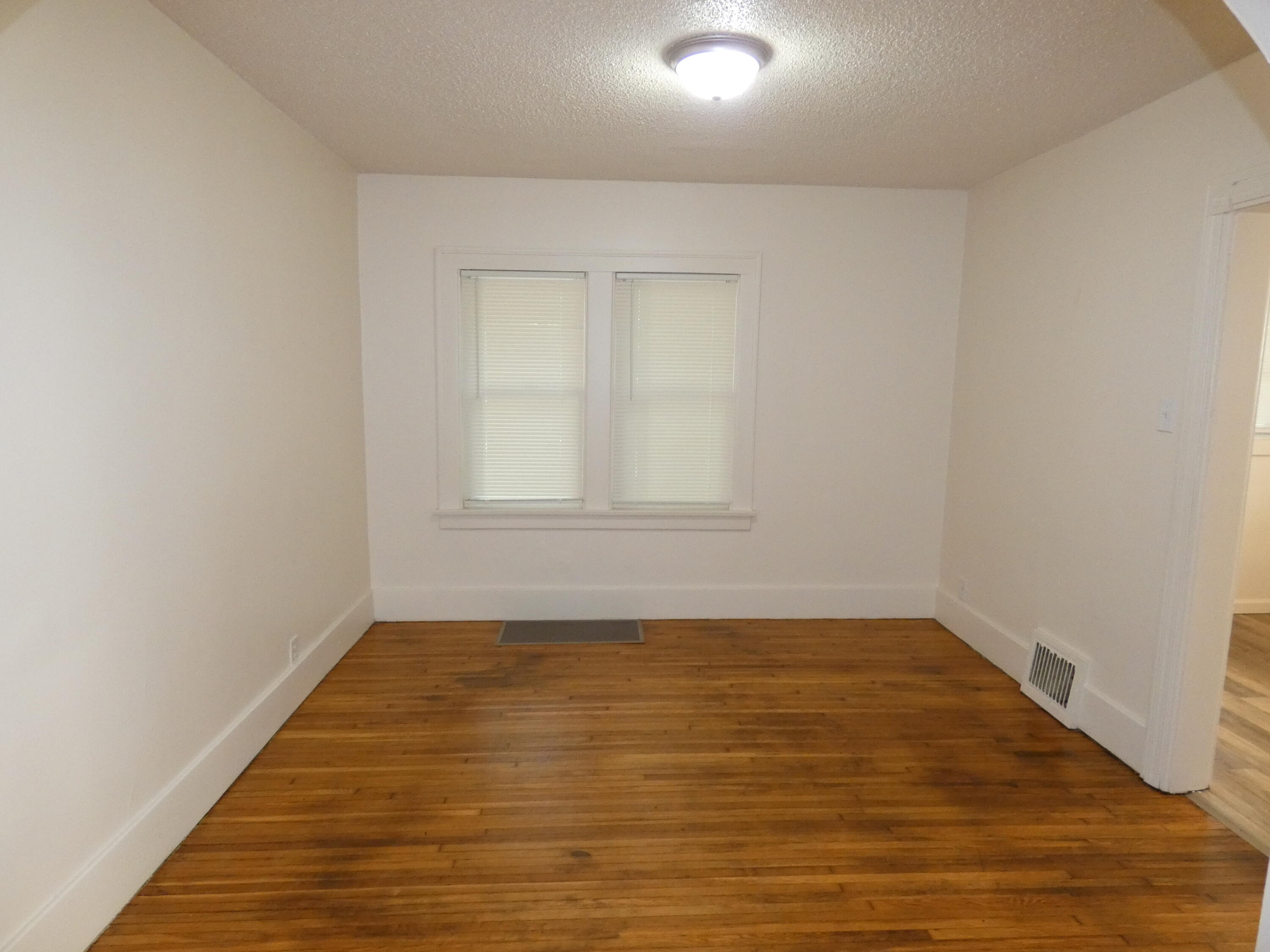 183 Searles Avenue Benton Harbor MI 49022