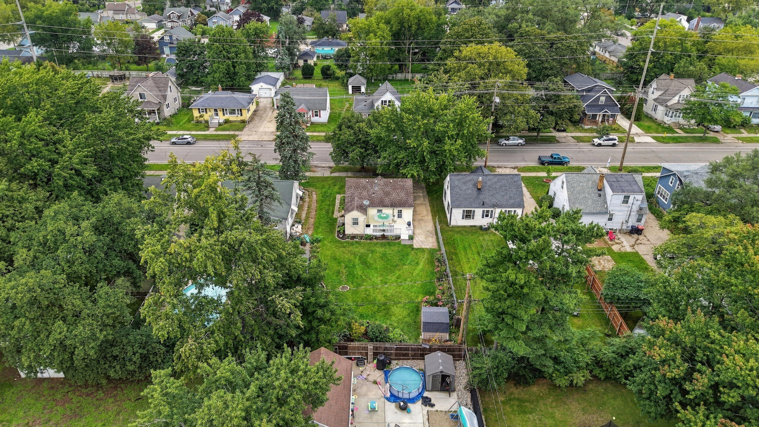 312 W 22nd Street Holland MI 49423