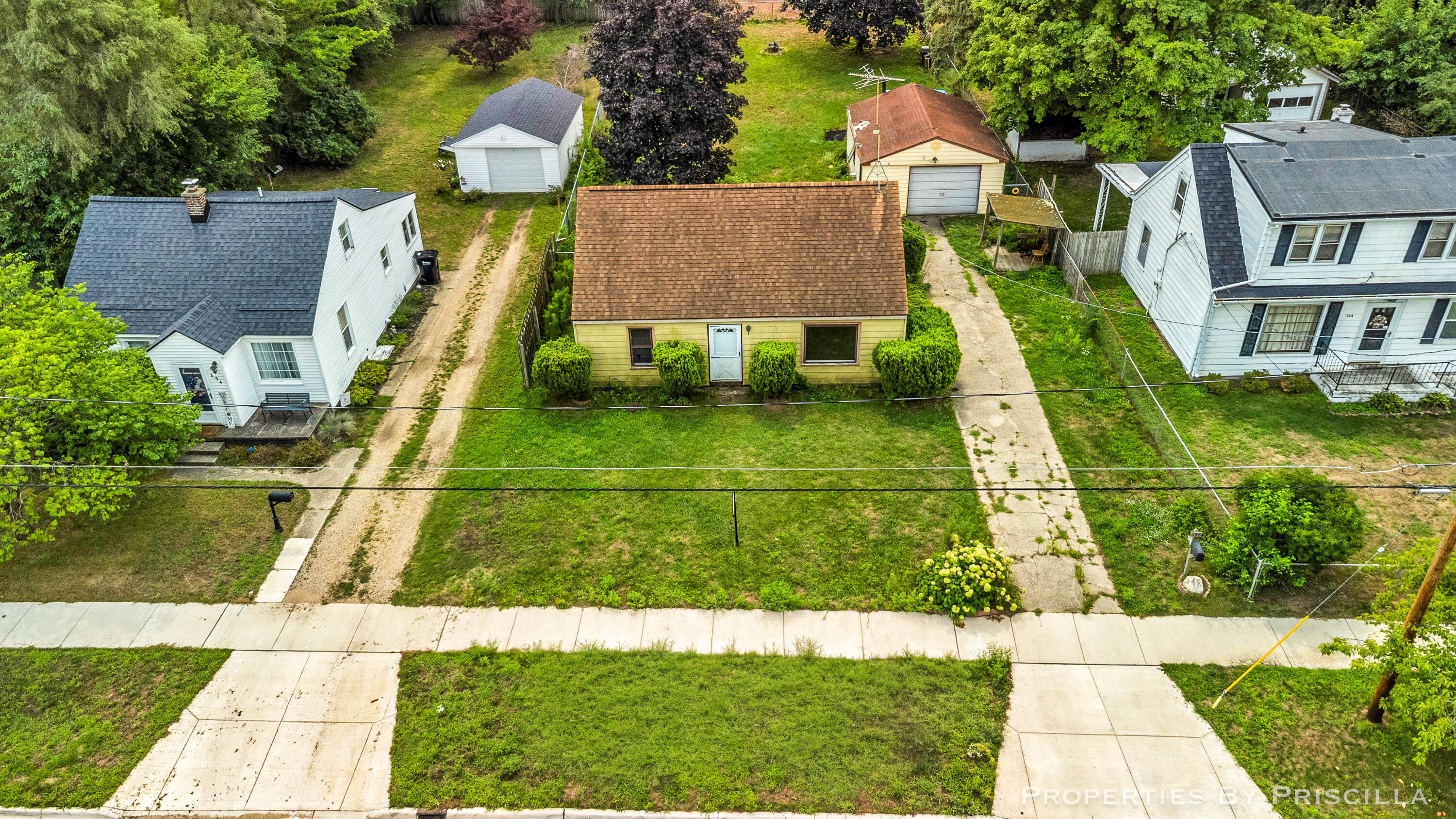 348 Ridgewood Street SE Grand Rapids MI 49548