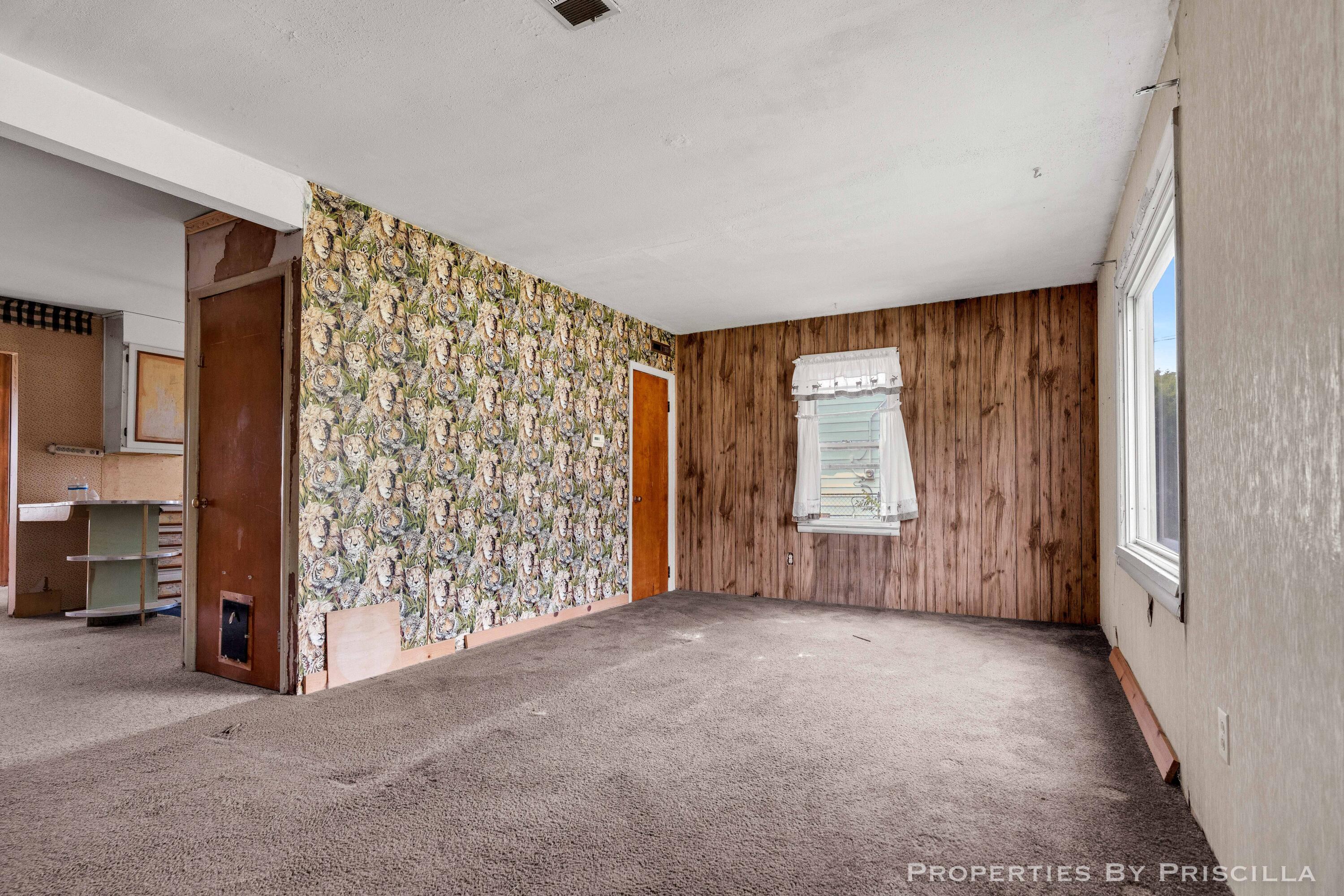 348 Ridgewood Street SE Grand Rapids MI 49548