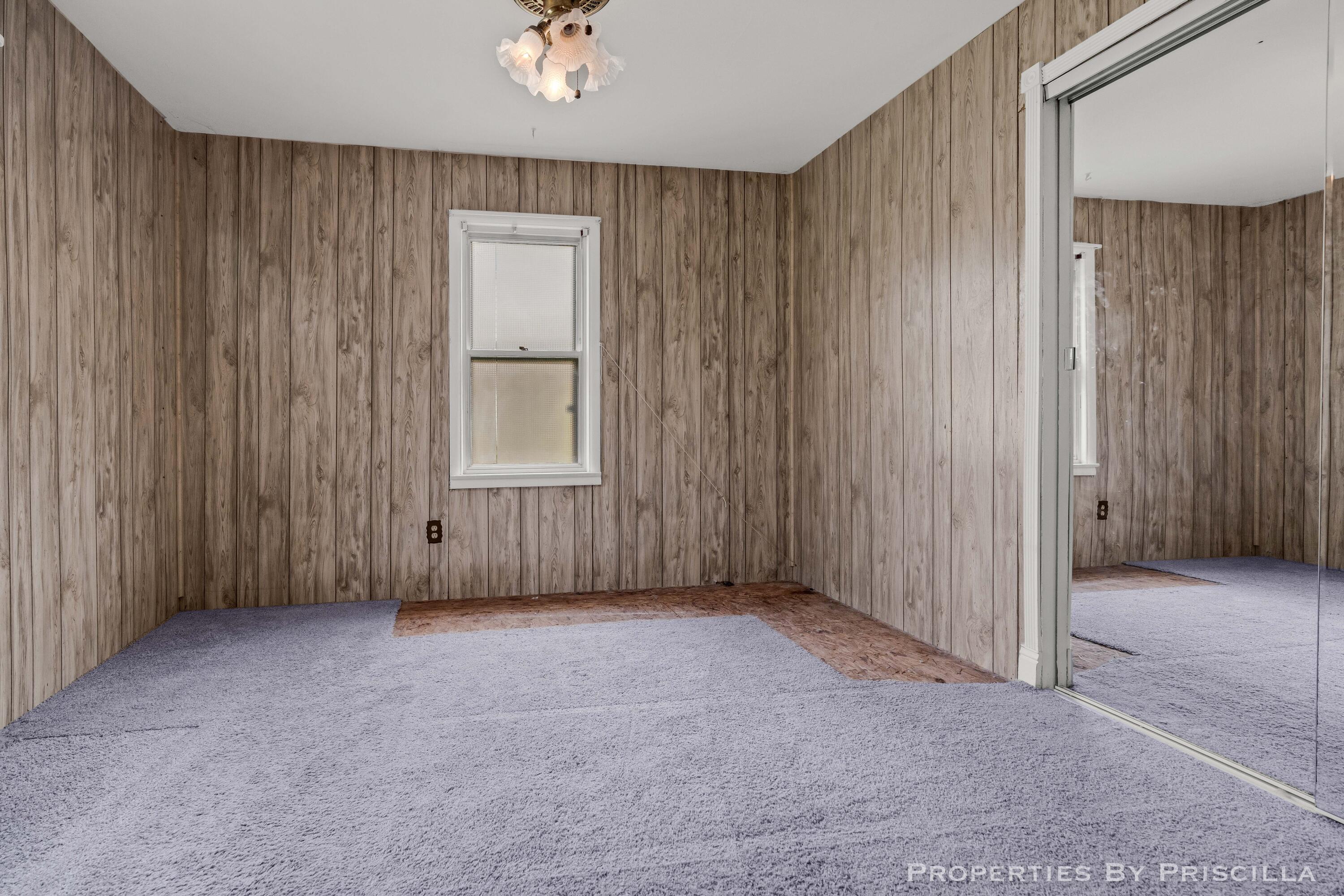 348 Ridgewood Street SE Grand Rapids MI 49548