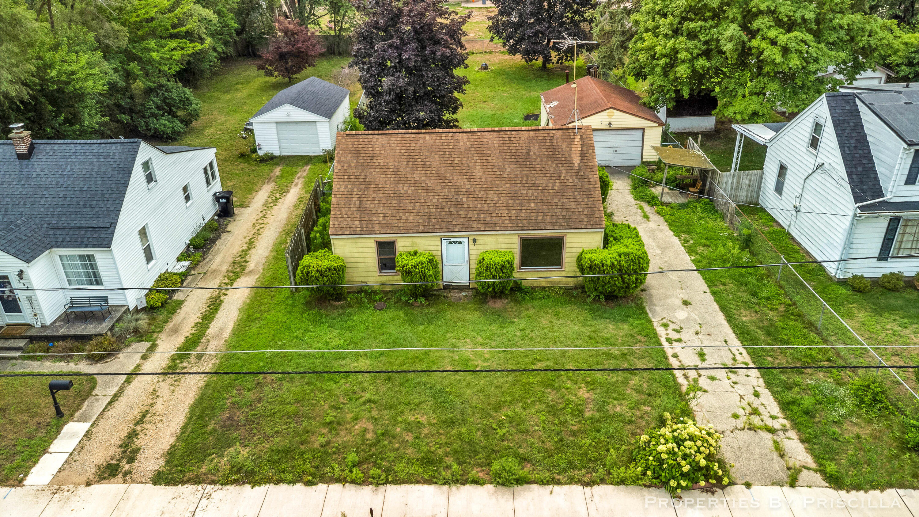 348 Ridgewood Street SE Grand Rapids MI 49548