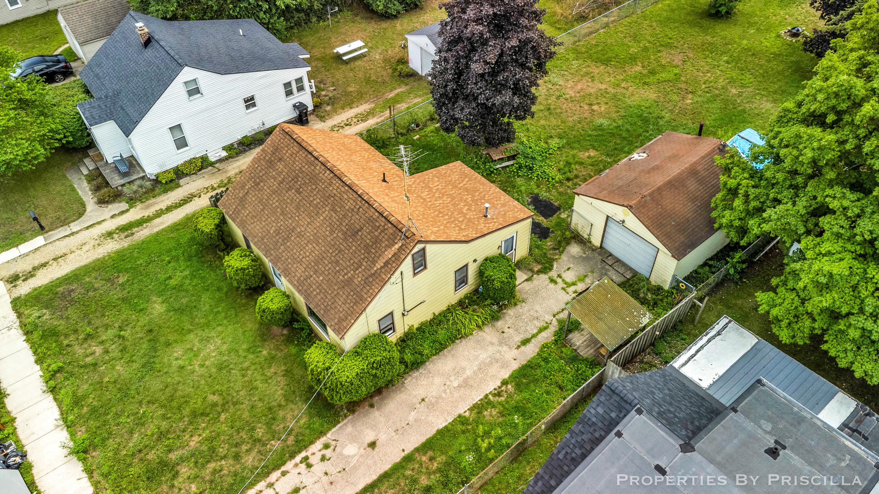 348 Ridgewood Street SE Grand Rapids MI 49548