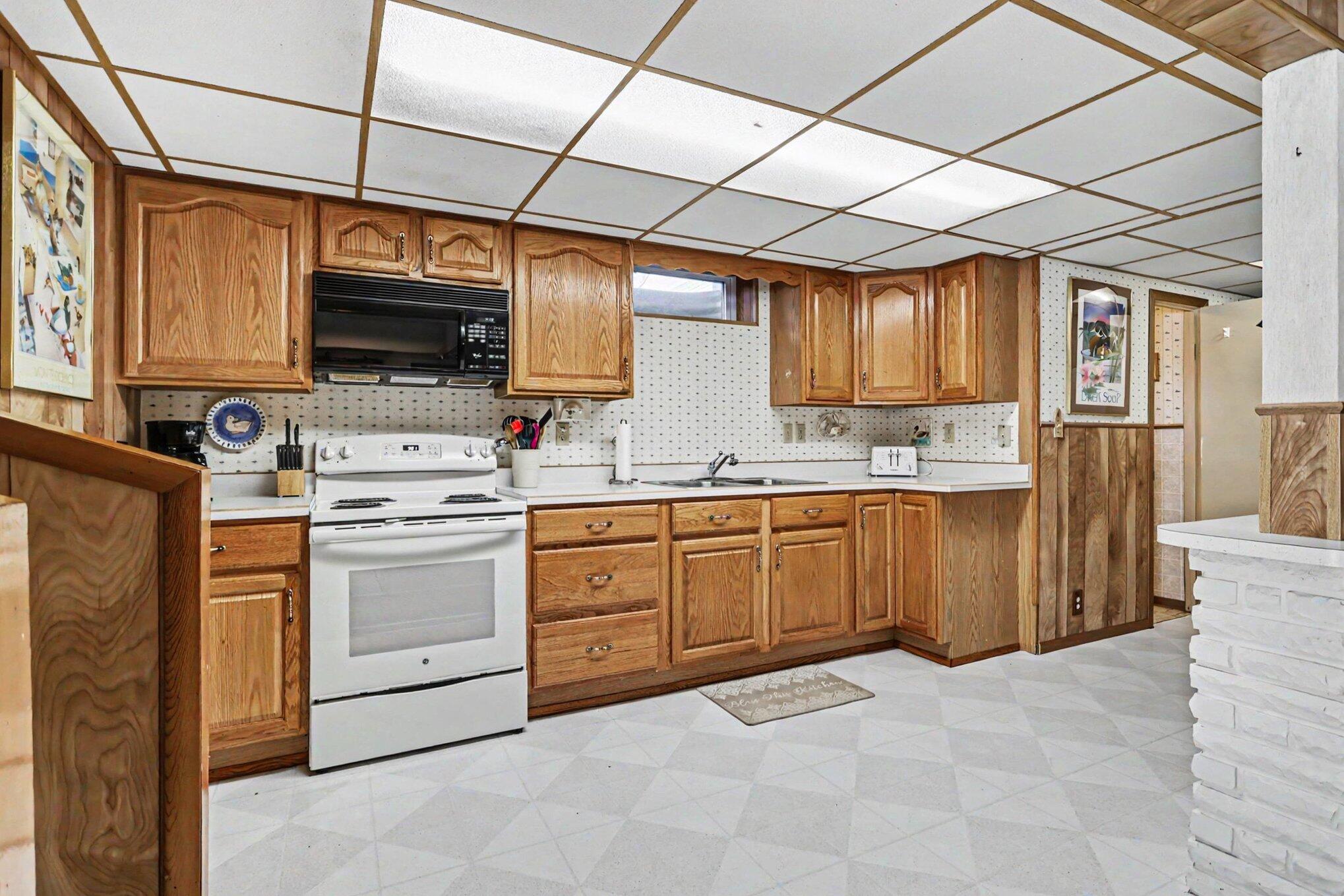 60779 W Oak Drive Decatur MI 49045