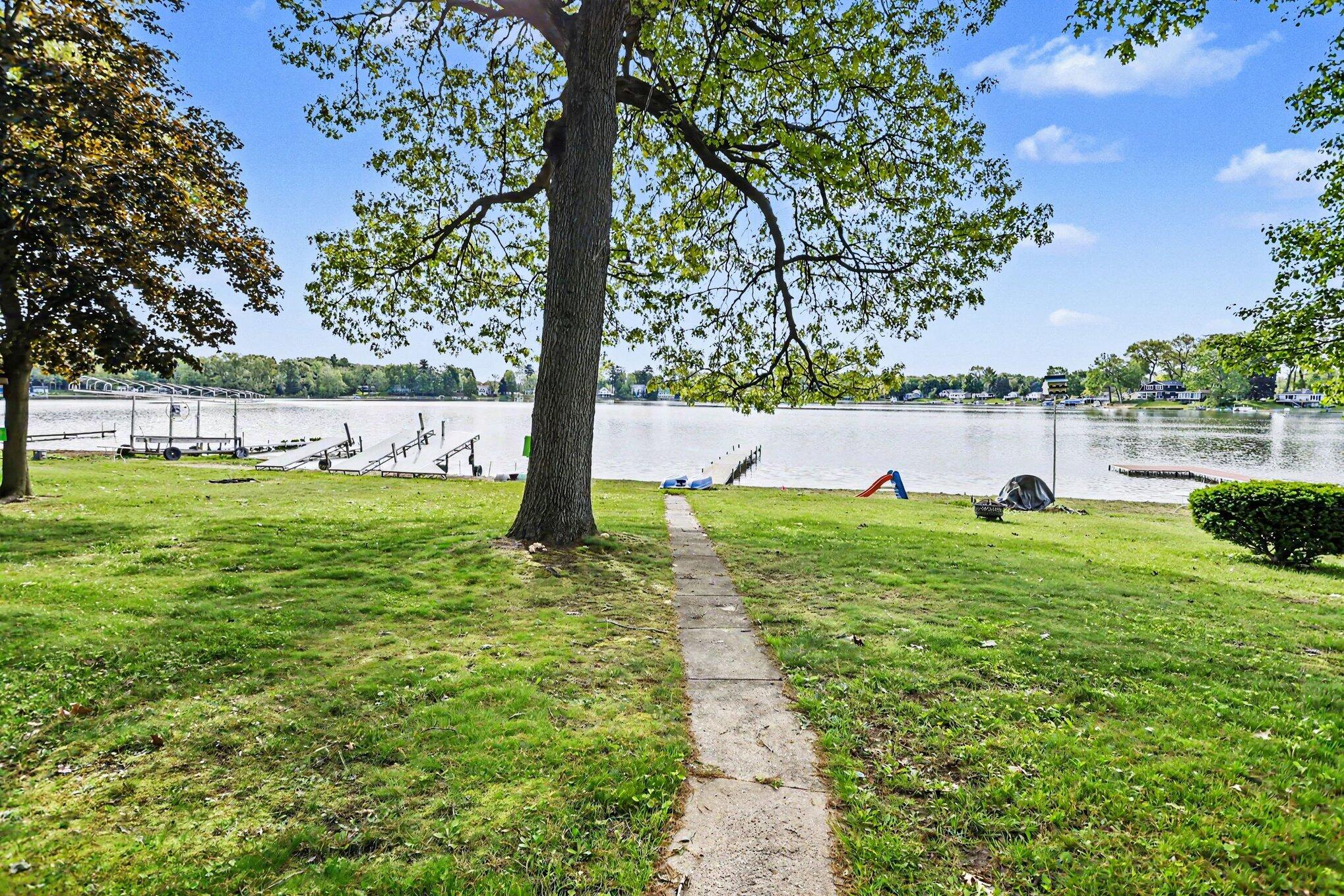 60779 W Oak Drive Decatur MI 49045