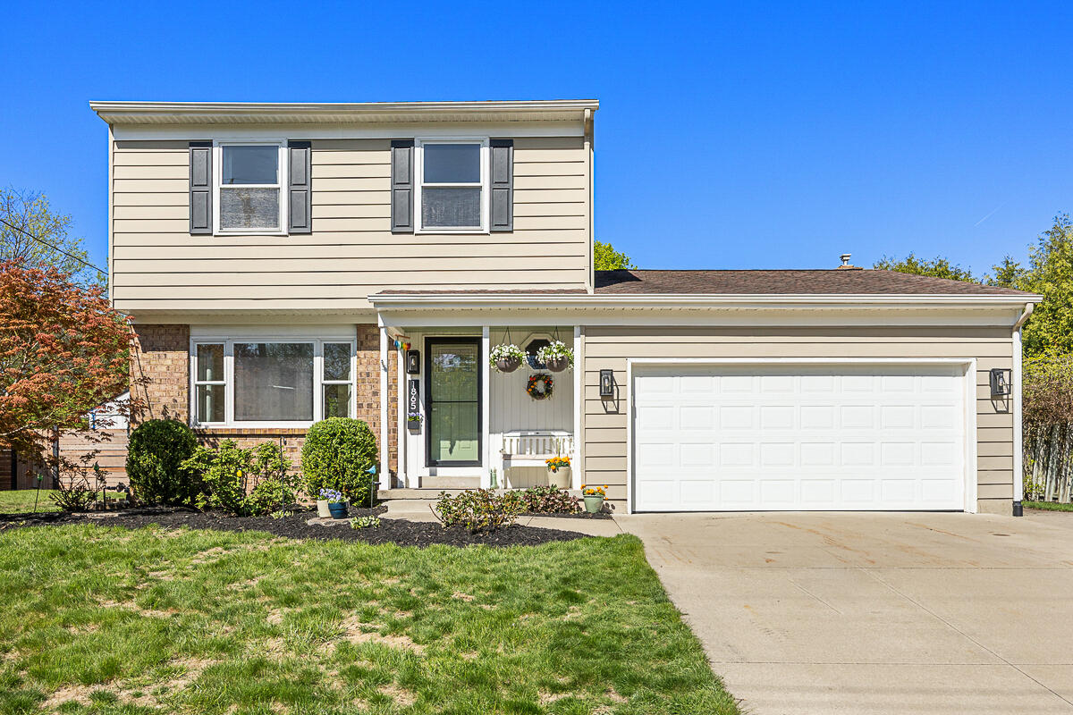1865 Ridgemoor Drive SE Grand Rapids MI 49506