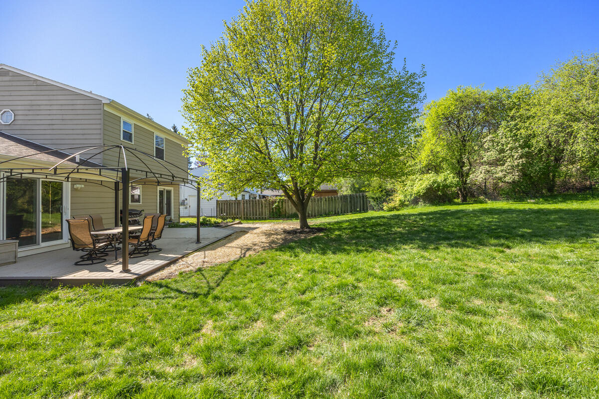 1865 Ridgemoor Drive SE Grand Rapids MI 49506
