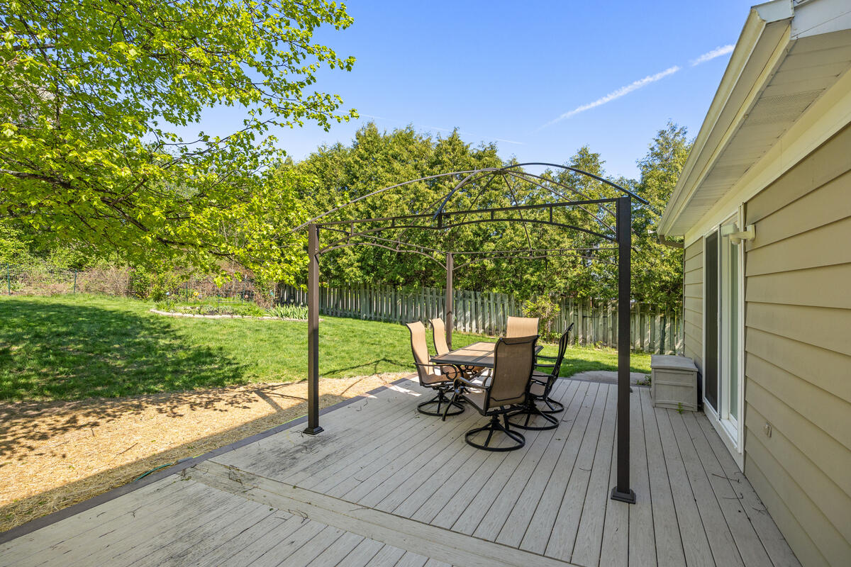 1865 Ridgemoor Drive SE Grand Rapids MI 49506