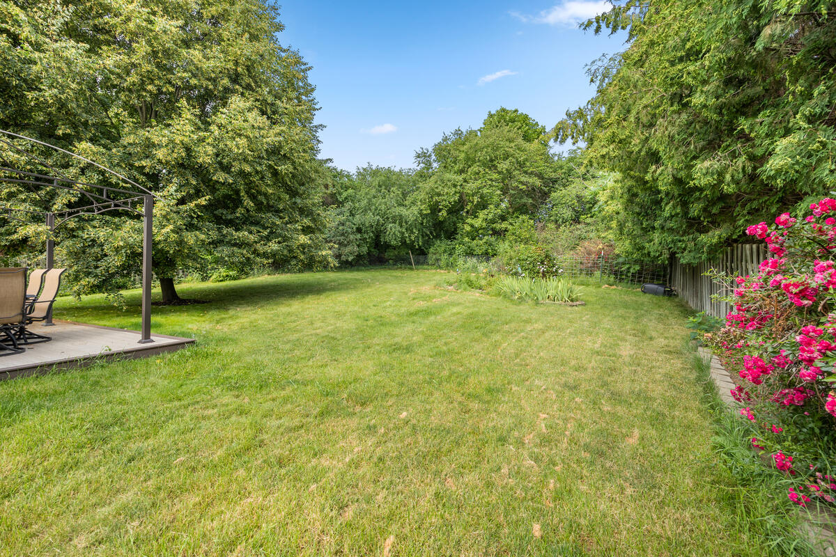 1865 Ridgemoor Drive SE Grand Rapids MI 49506