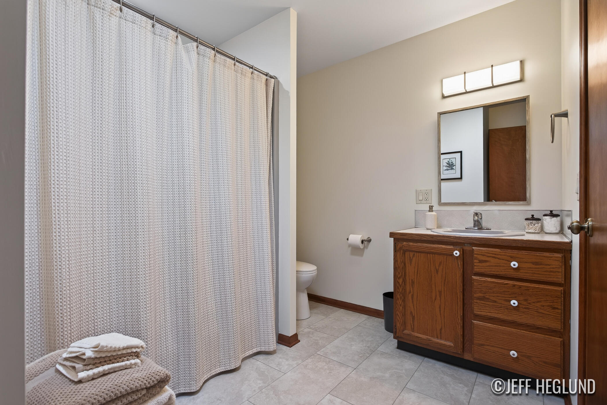 2416 Dewberry Drive NE Grand Rapids MI 49505