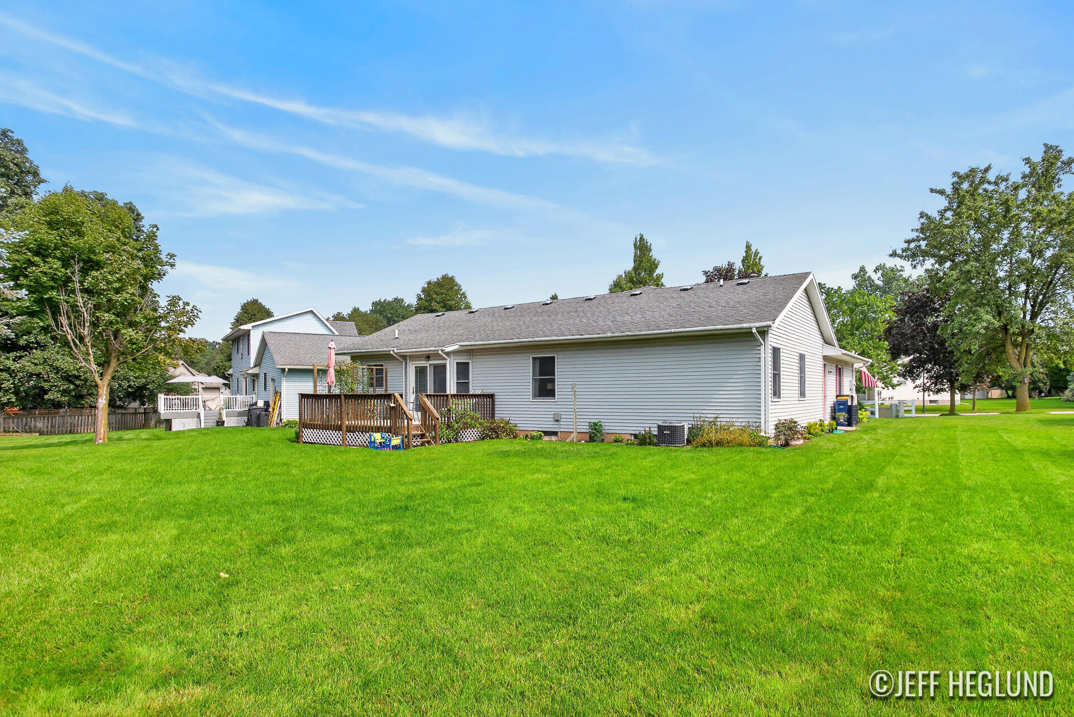 2416 Dewberry Drive NE Grand Rapids MI 49505
