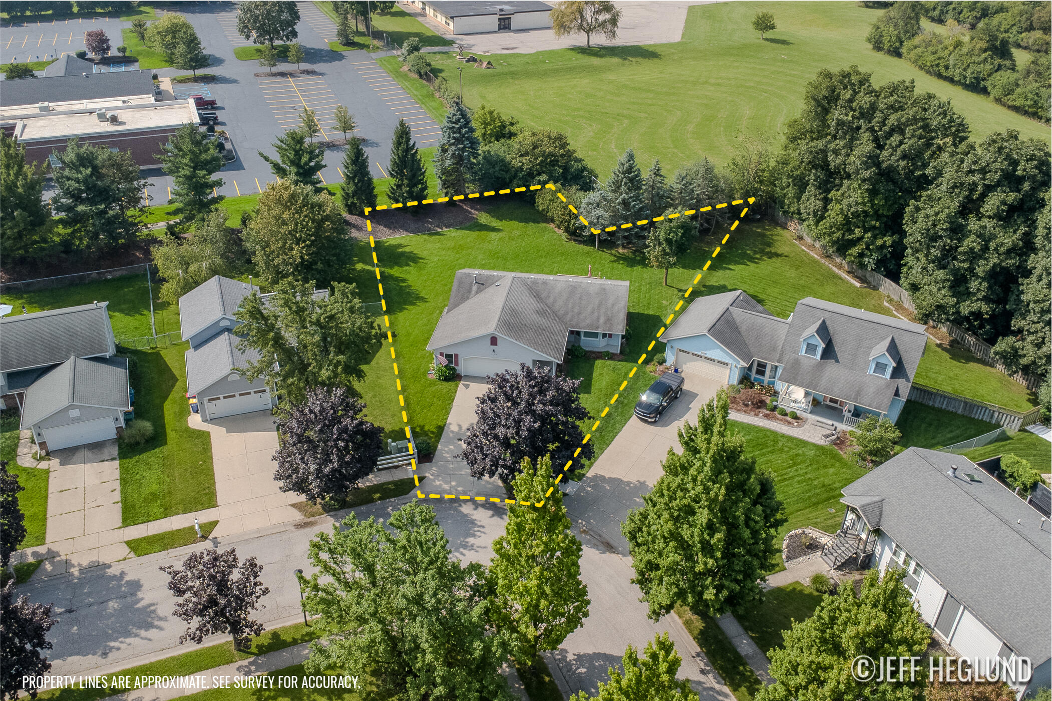 2416 Dewberry Drive NE Grand Rapids MI 49505