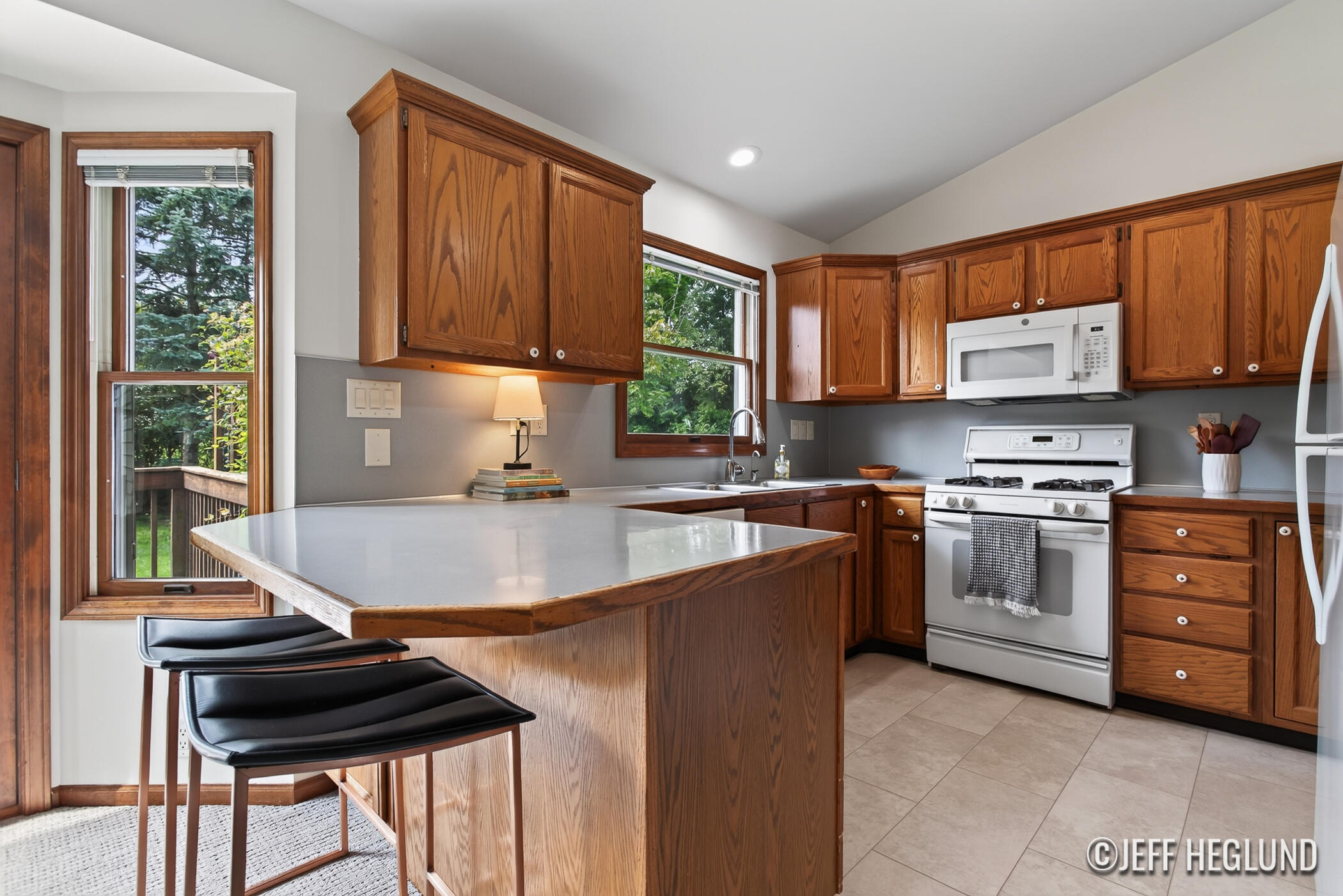 2416 Dewberry Drive NE Grand Rapids MI 49505