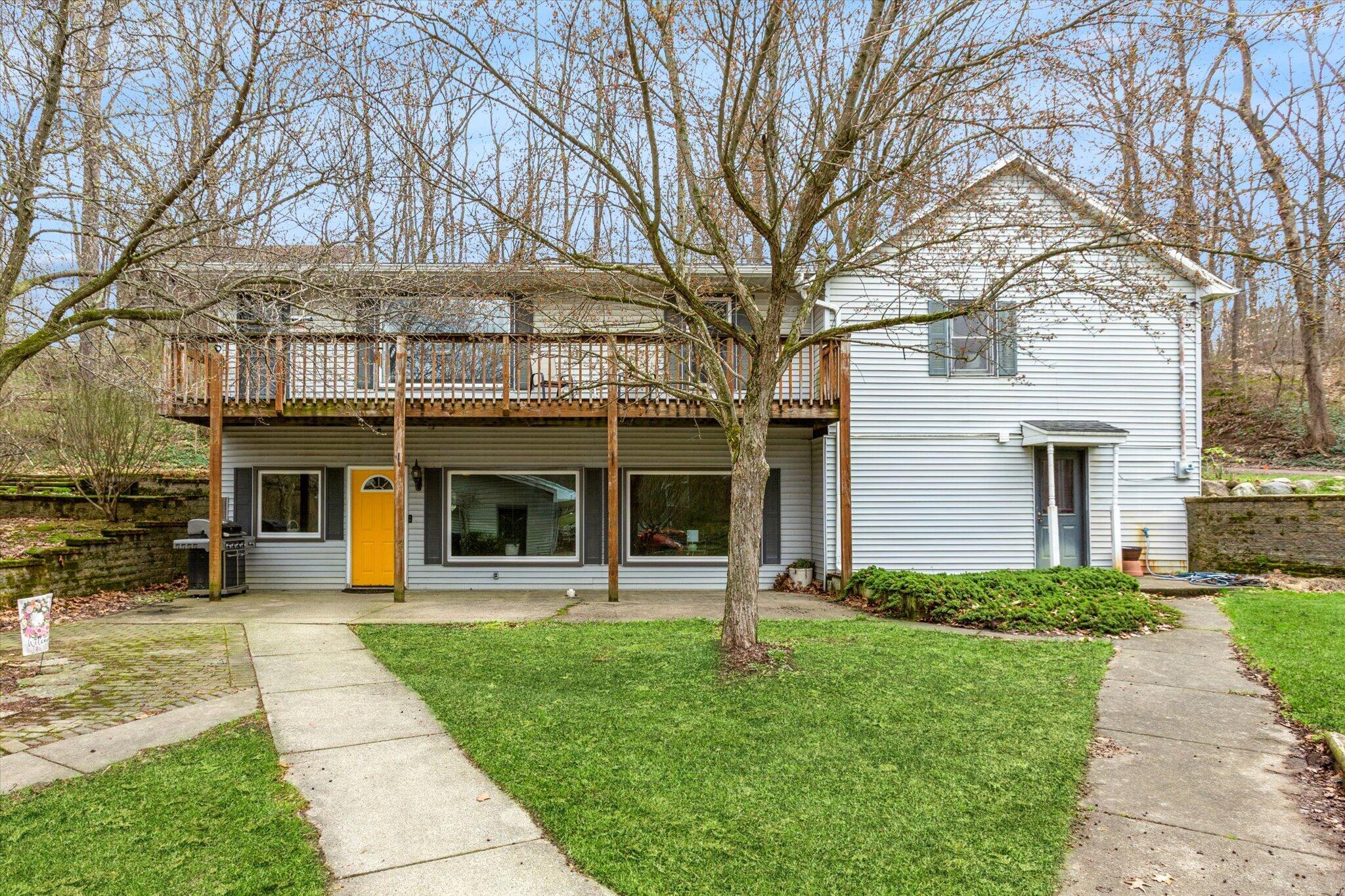 5901 Carmody Road Coloma MI 49038