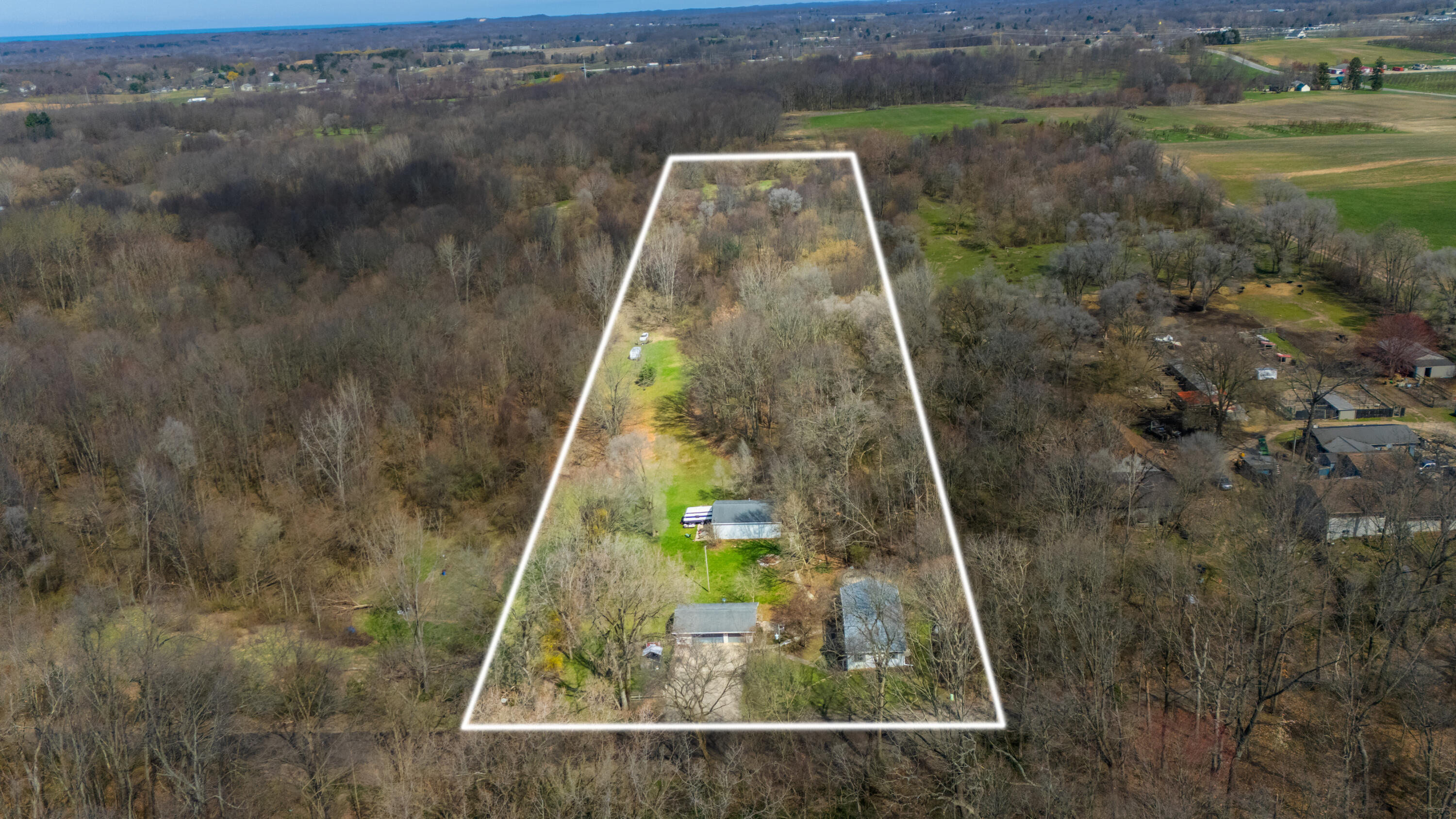 5901 Carmody Road Coloma MI 49038