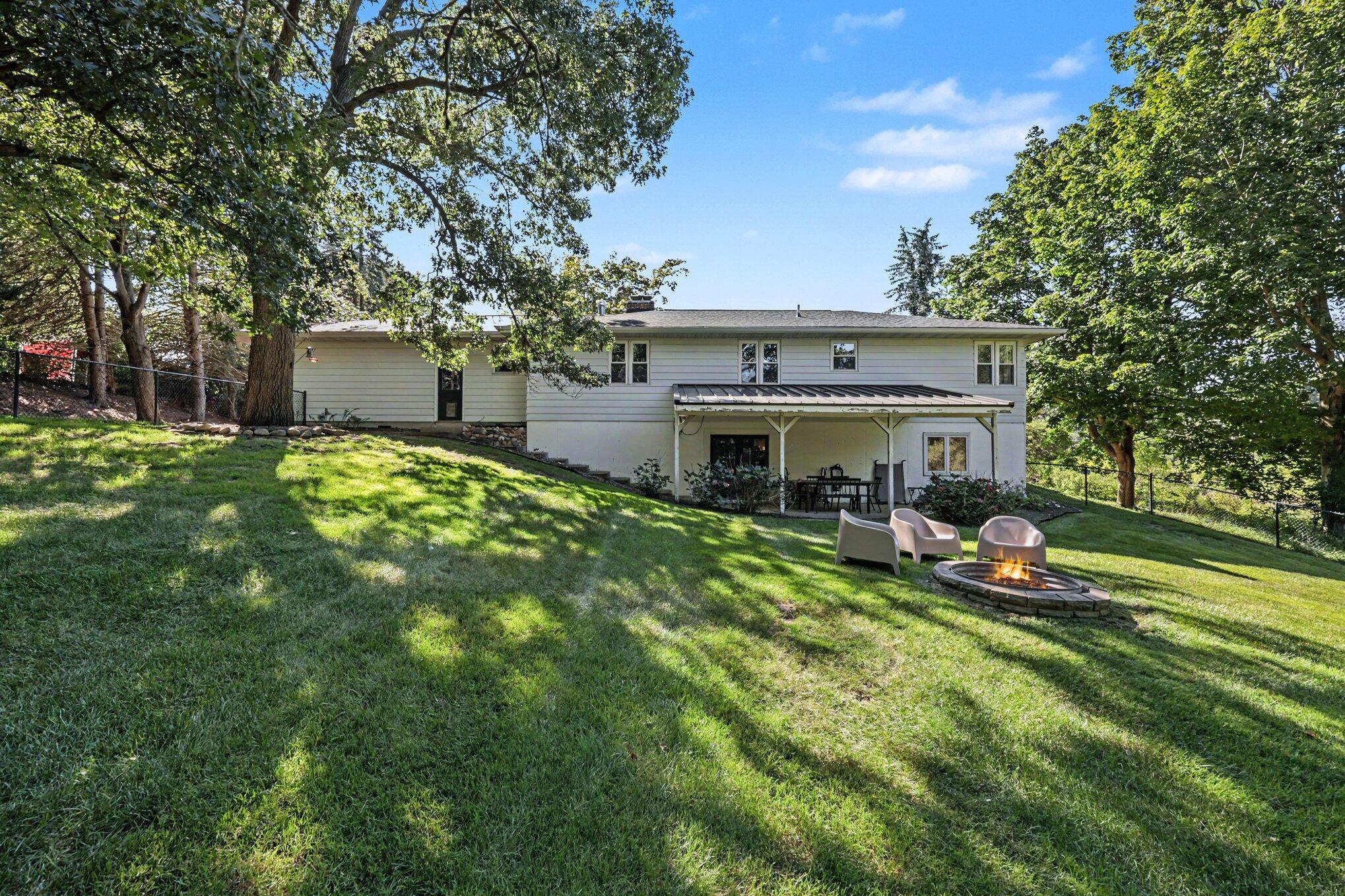 2080 Dunnigan Avenue NE Grand Rapids MI 49525