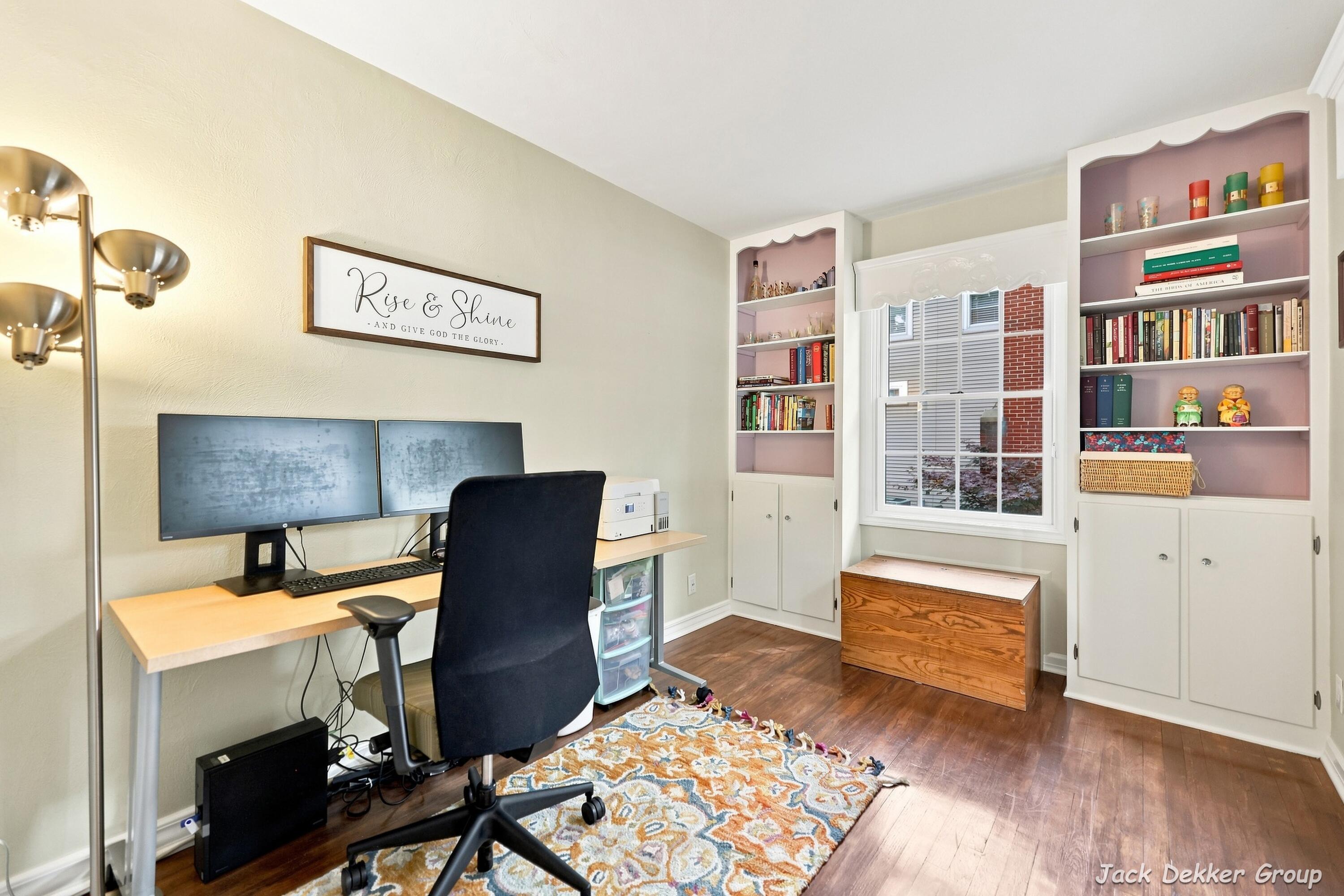 445 W Lawrence Avenue Zeeland MI 49464