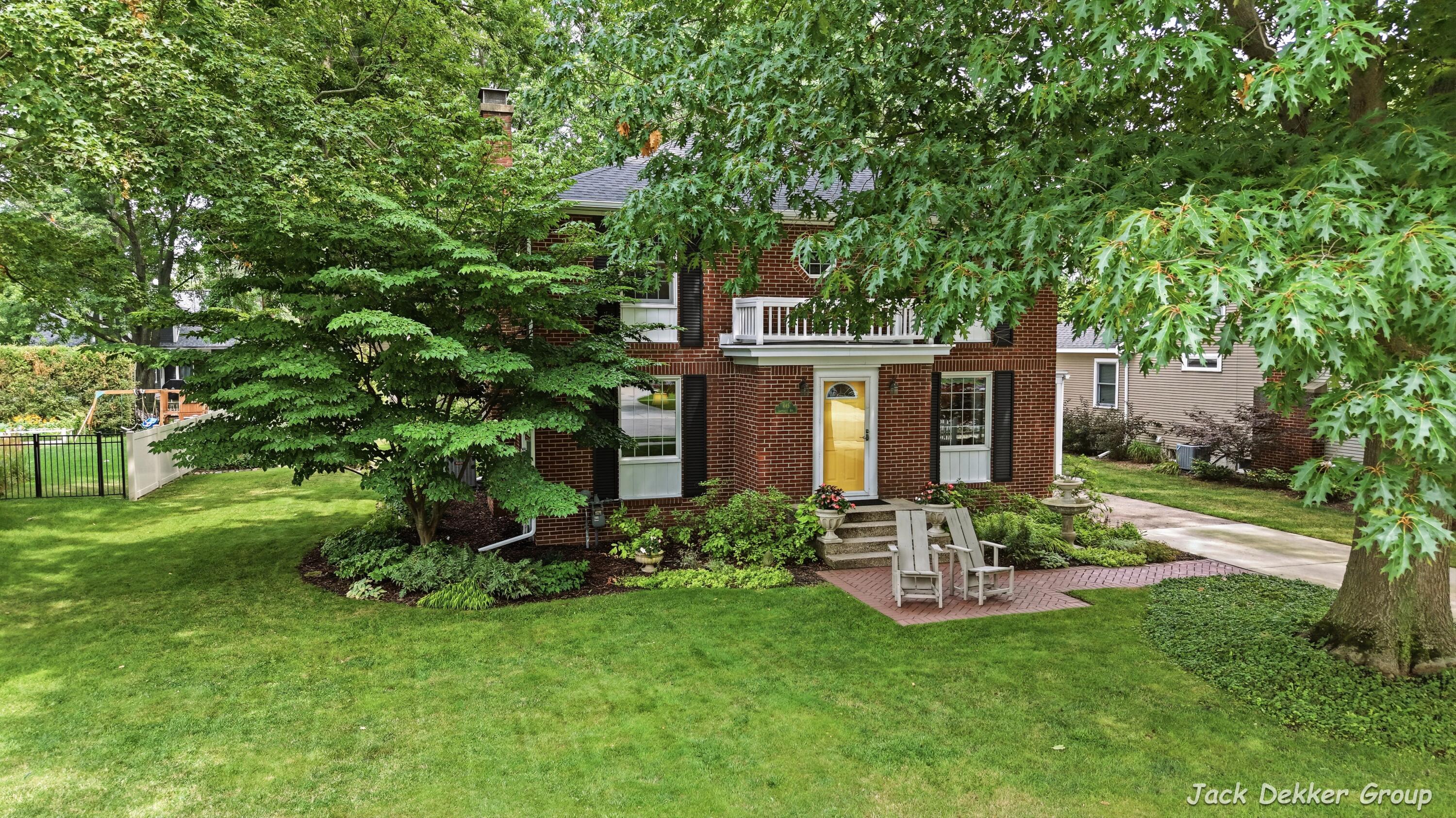 445 W Lawrence Avenue Zeeland MI 49464