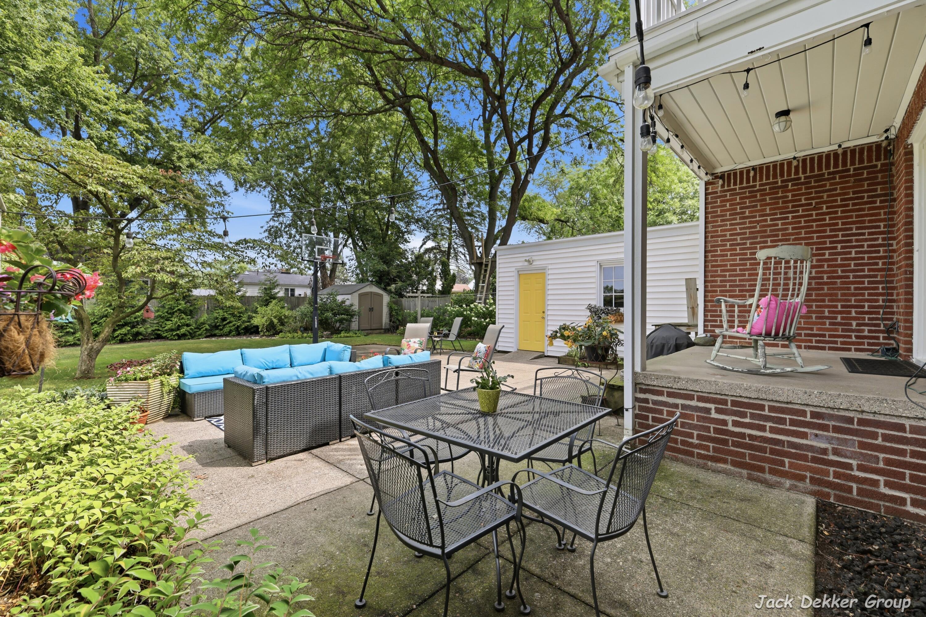 445 W Lawrence Avenue Zeeland MI 49464