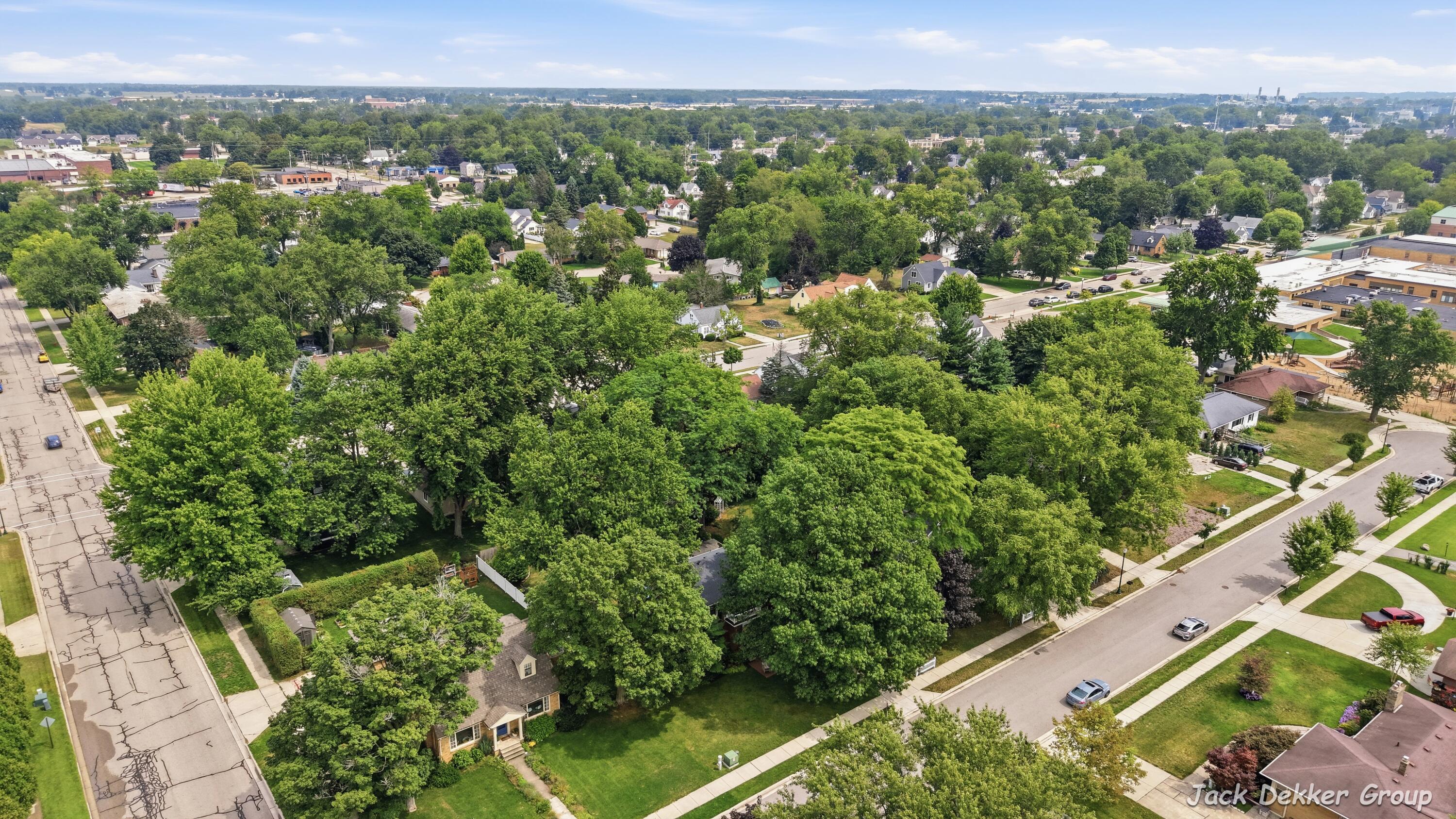 445 W Lawrence Avenue Zeeland MI 49464