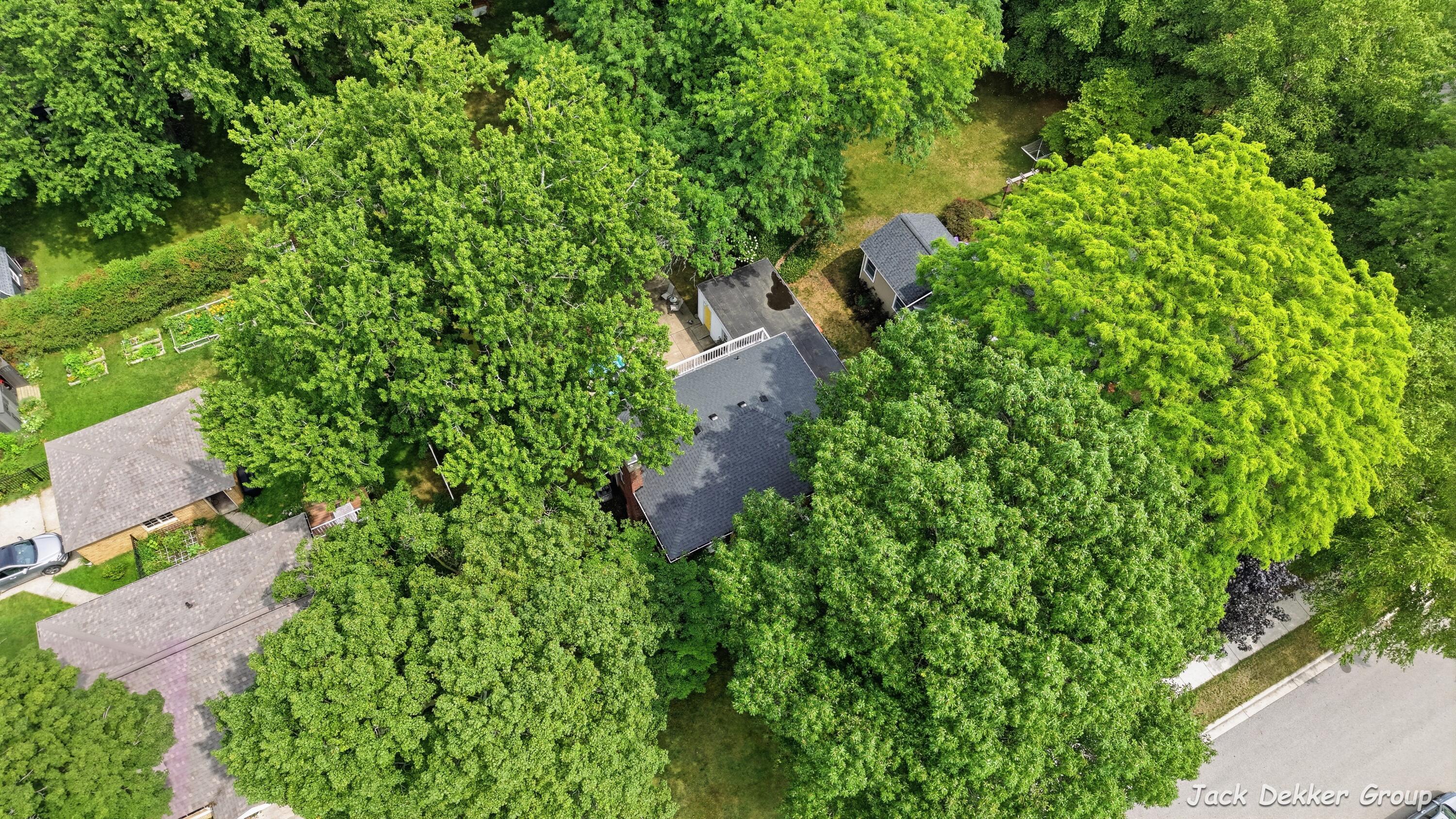 445 W Lawrence Avenue Zeeland MI 49464