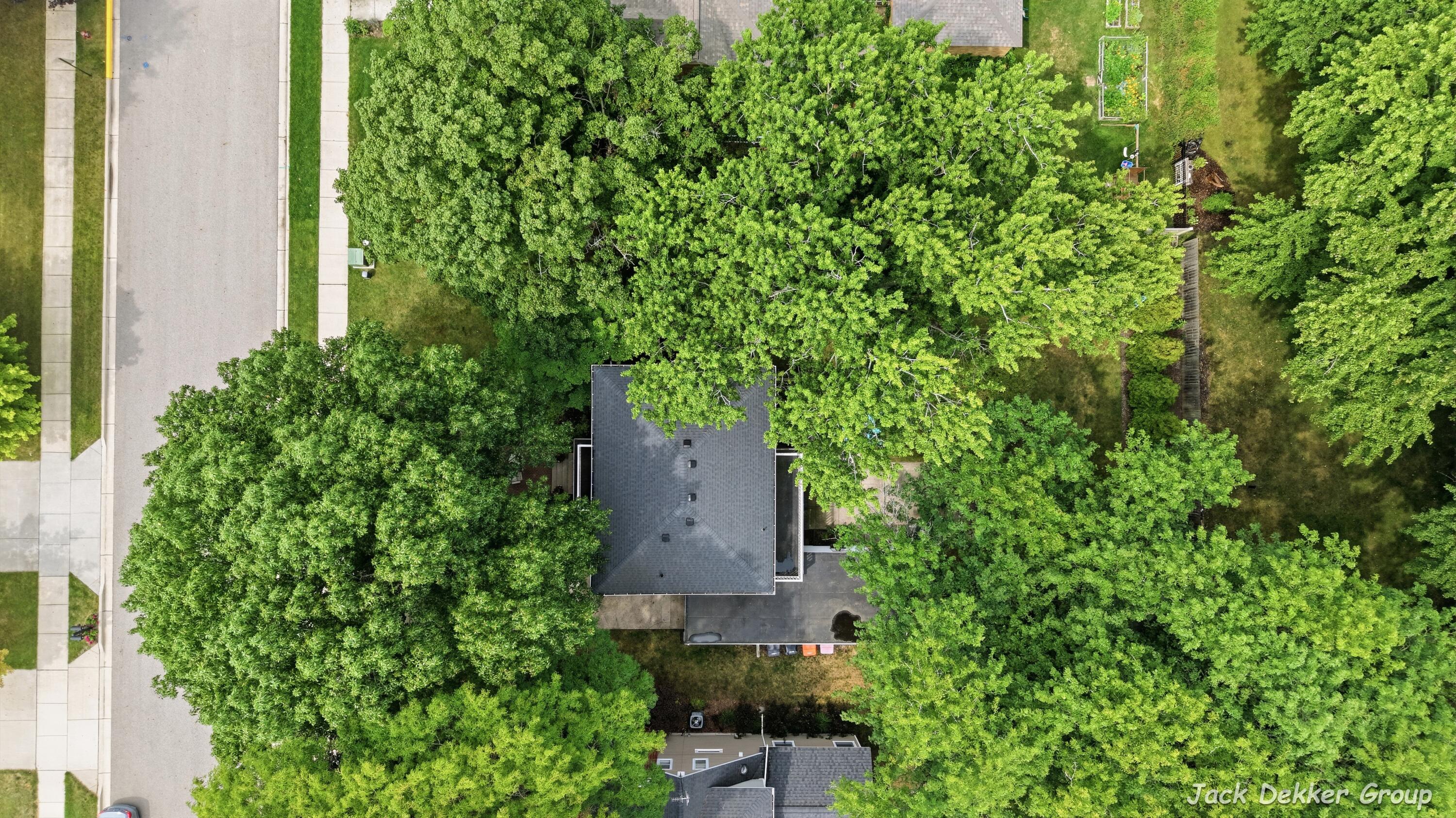 445 W Lawrence Avenue Zeeland MI 49464