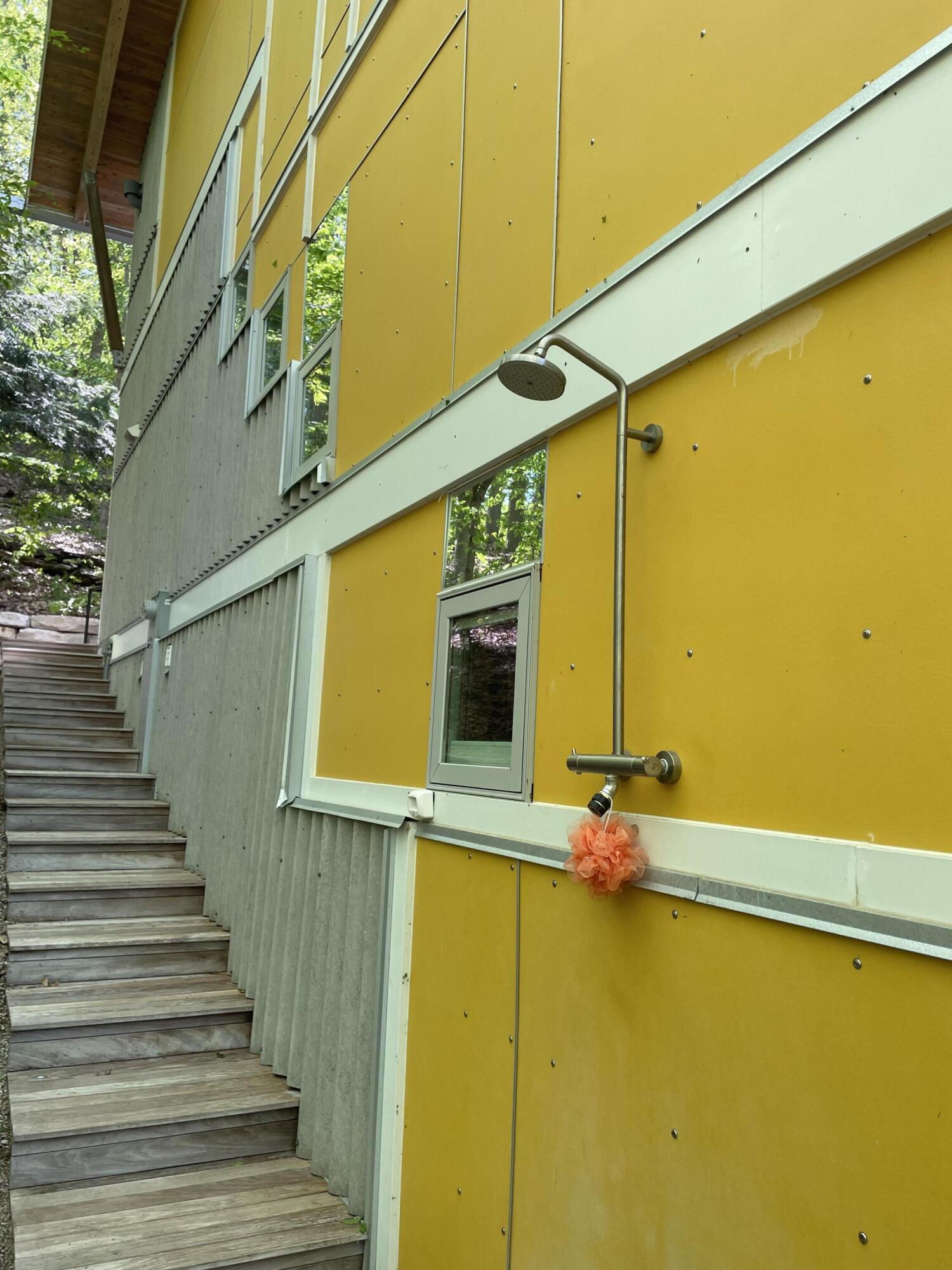 6723 Vandermeulen Holland MI 49423