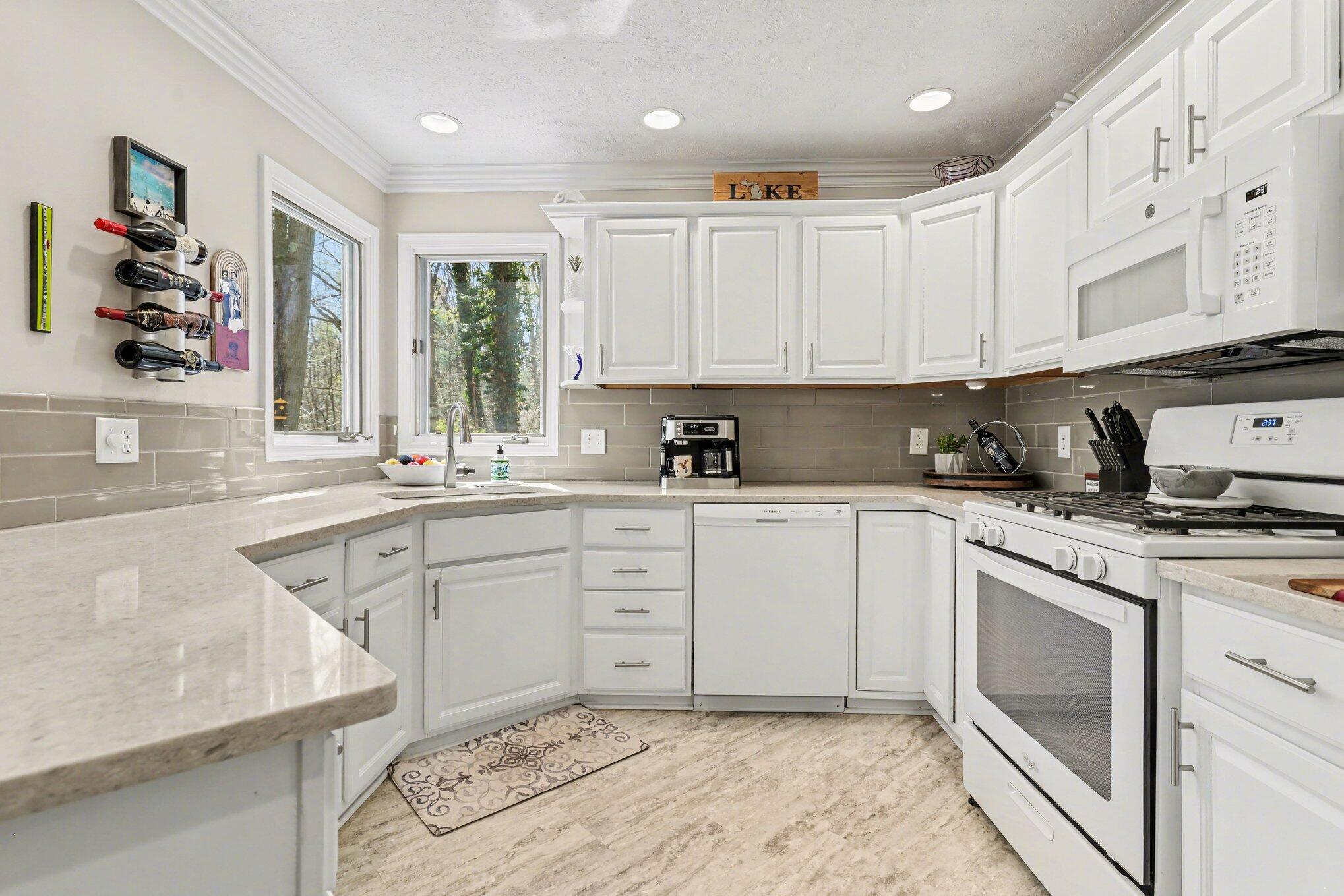 3330 Clearview Lane Saugatuck MI 49453