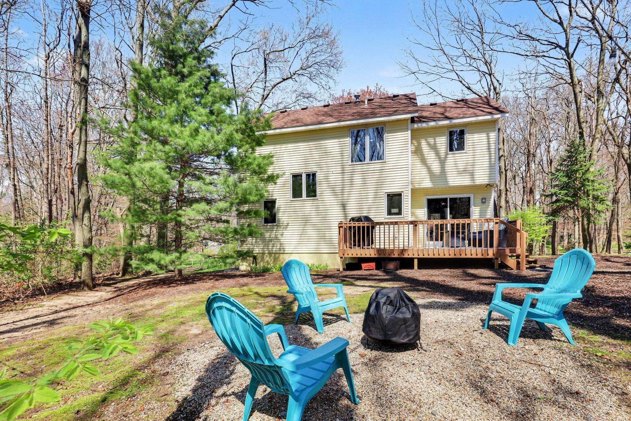 3330 Clearview Lane Saugatuck MI 49453