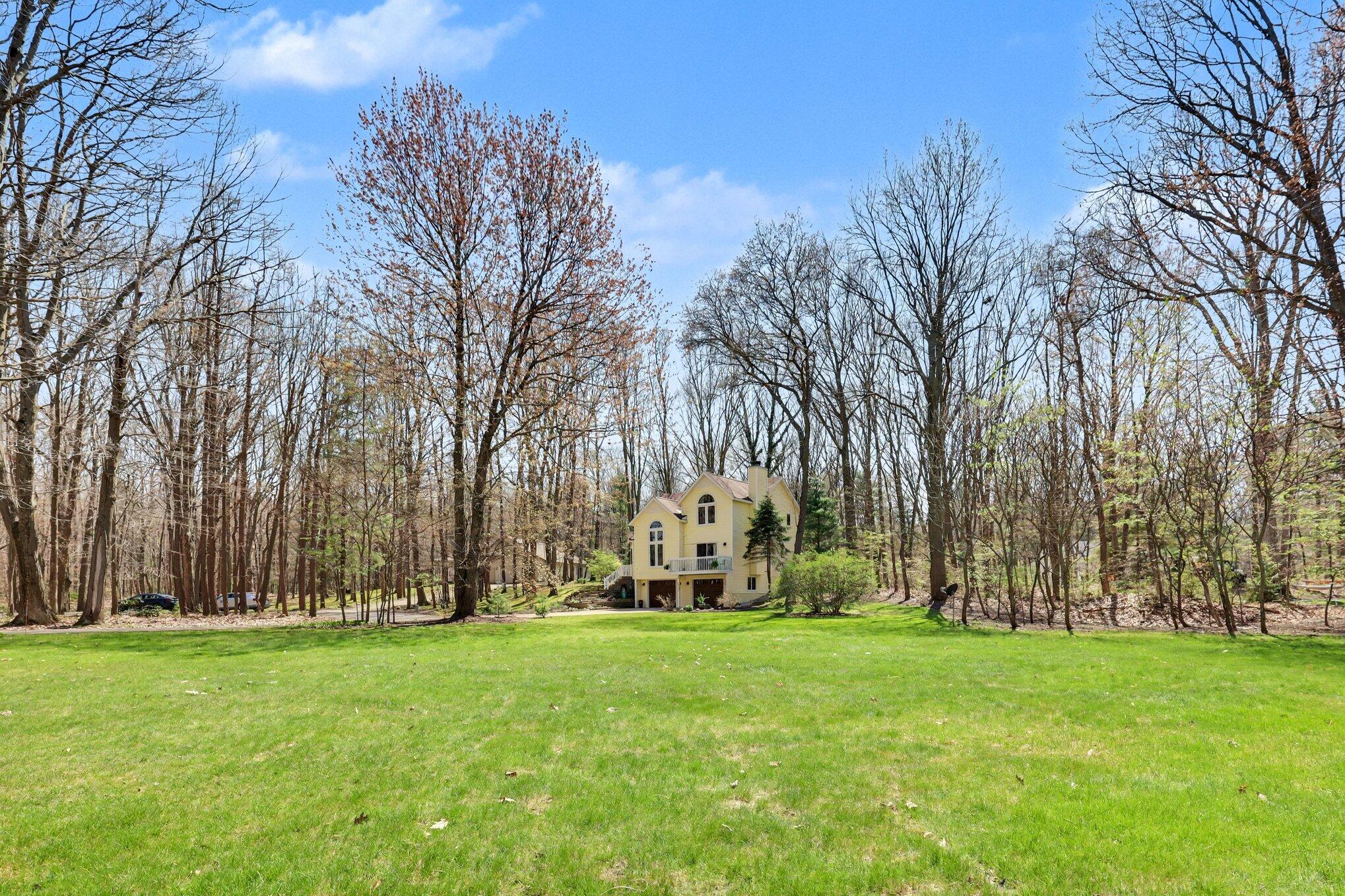 3330 Clearview Lane Saugatuck MI 49453