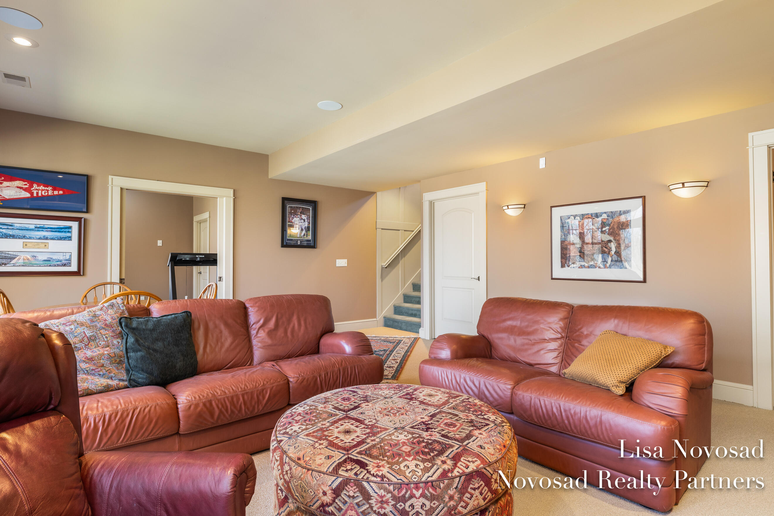2301 Longmeadow Street NW Grand Rapids MI 49504