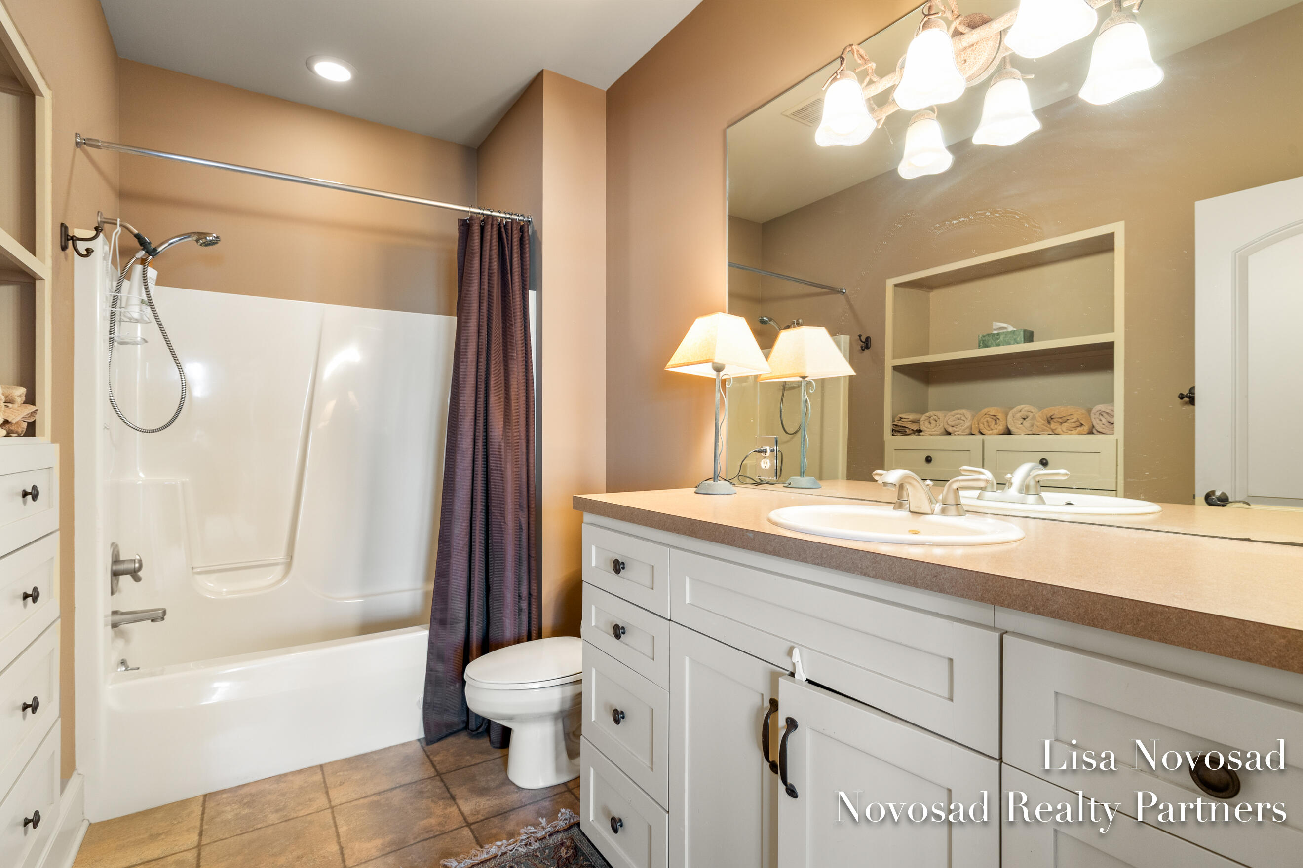 2301 Longmeadow Street NW Grand Rapids MI 49504