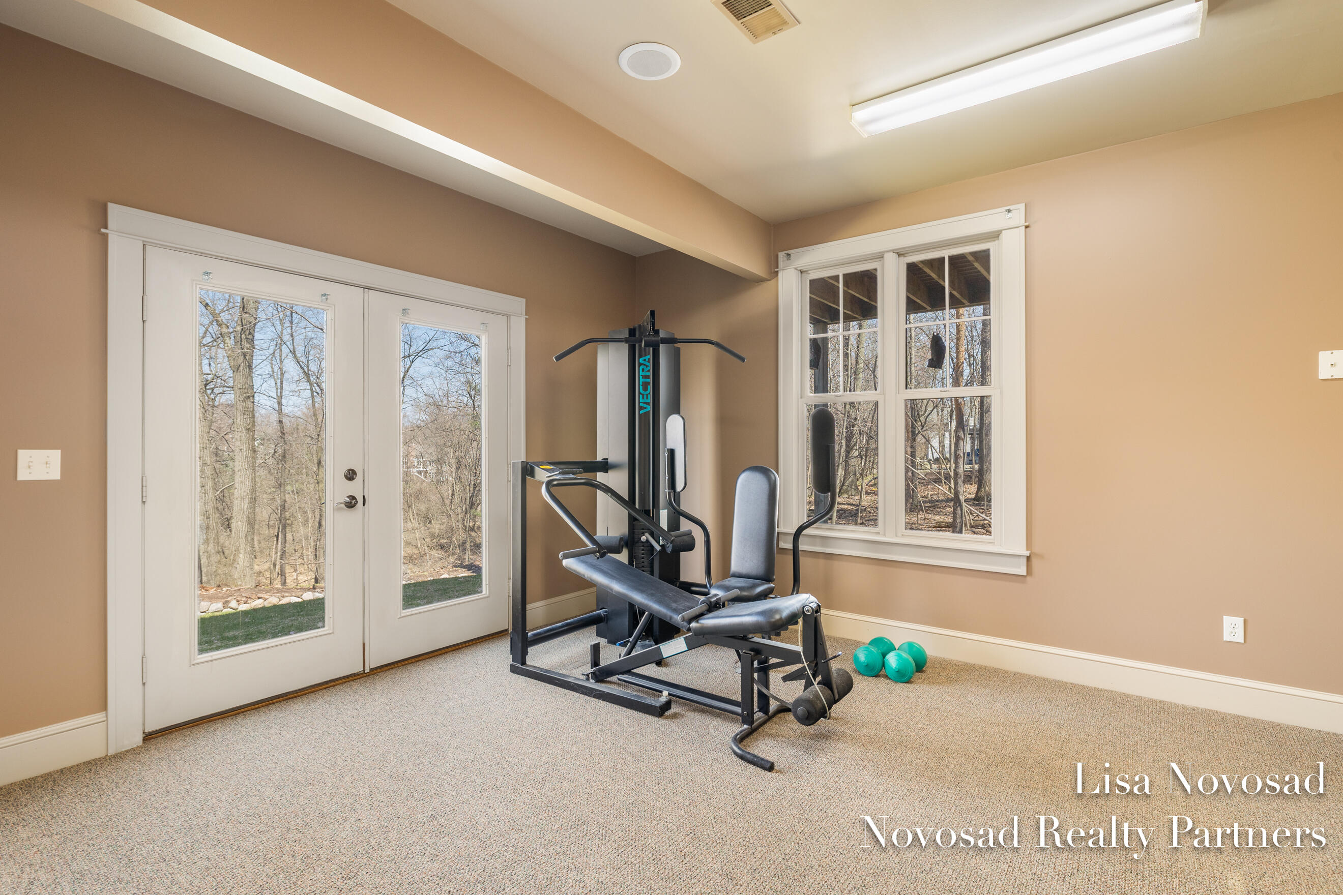 2301 Longmeadow Street NW Grand Rapids MI 49504