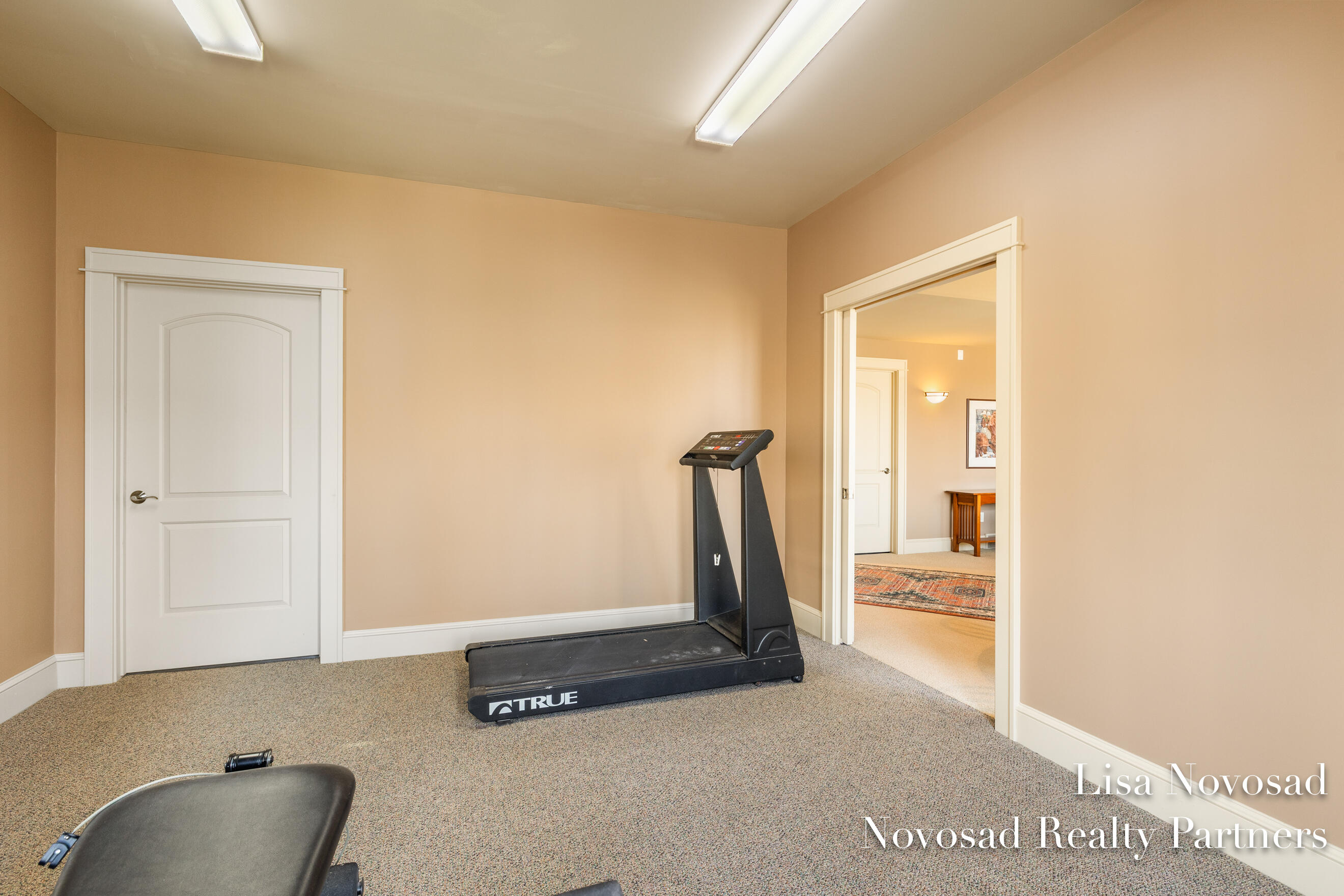 2301 Longmeadow Street NW Grand Rapids MI 49504
