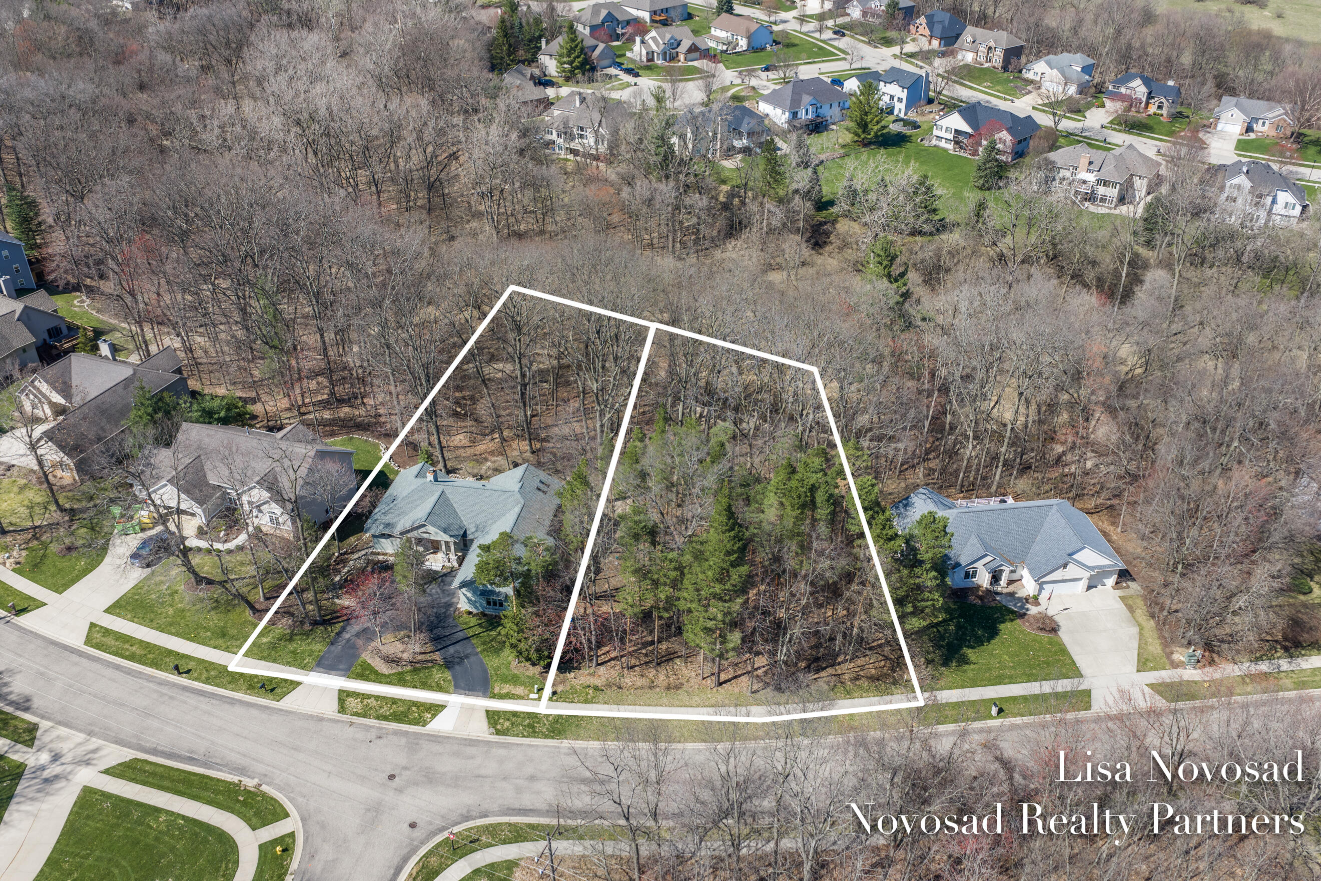 2301 Longmeadow Street NW Grand Rapids MI 49504