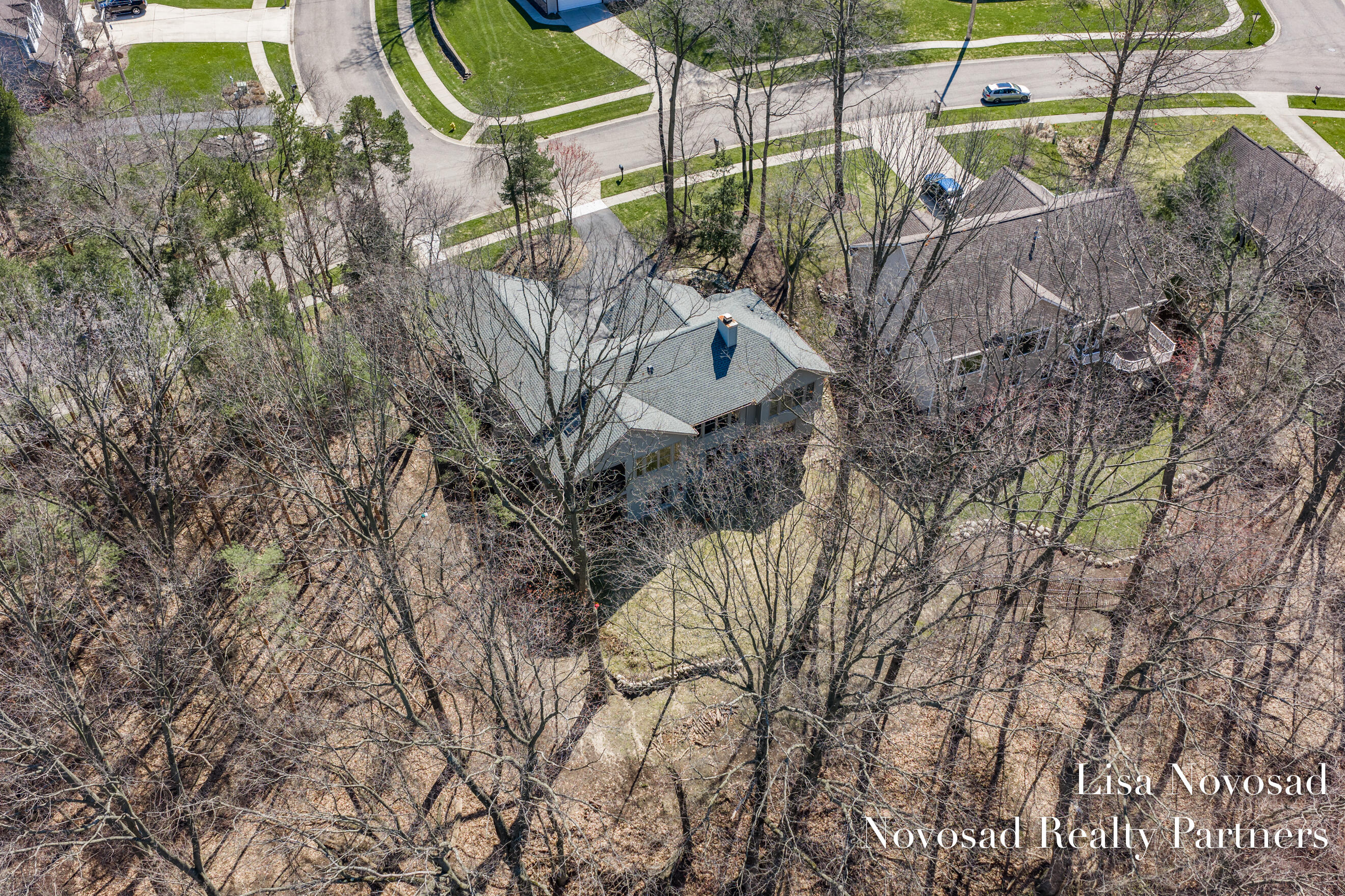 2301 Longmeadow Street NW Grand Rapids MI 49504