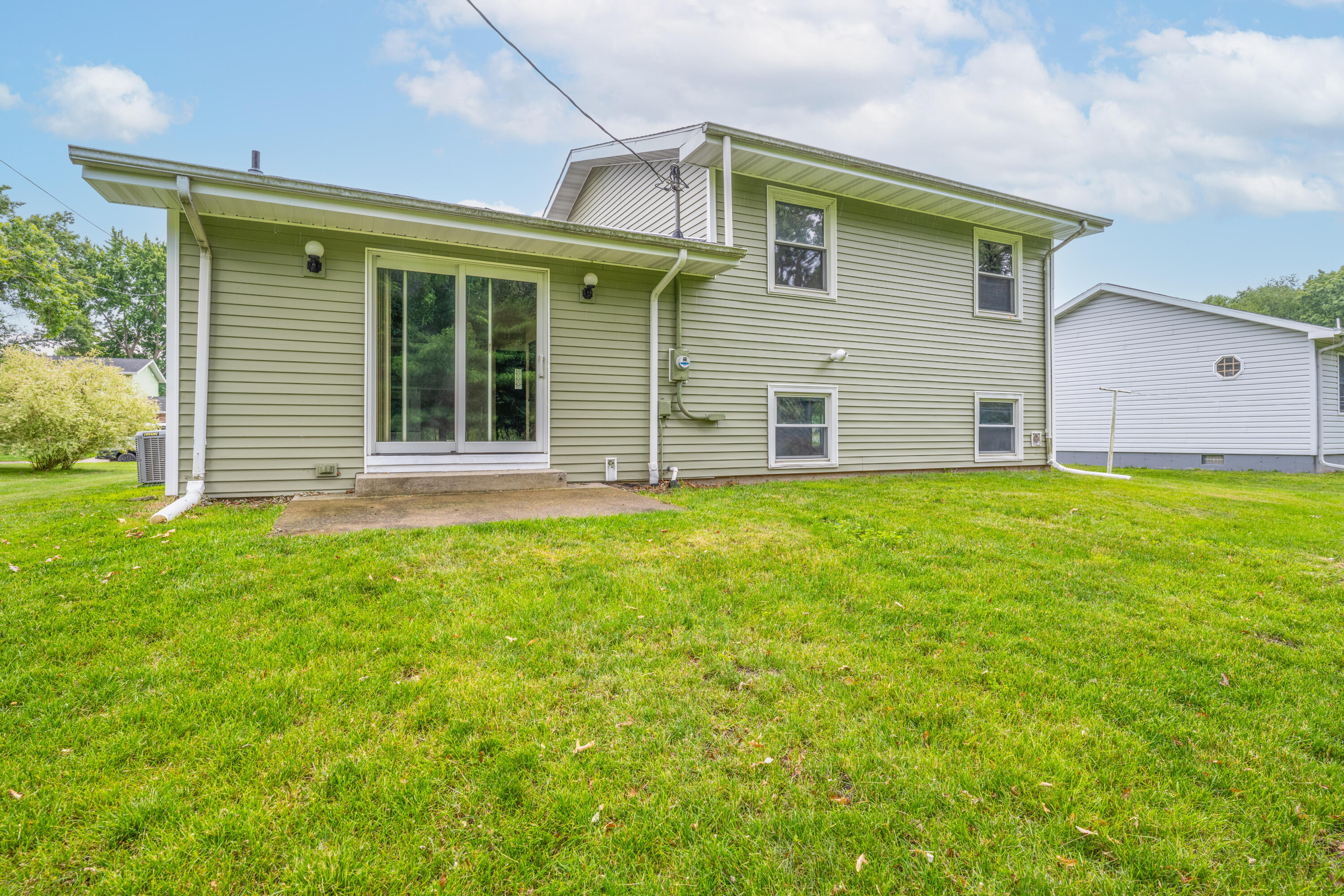 4633 Vista Drive Bridgman MI 49106