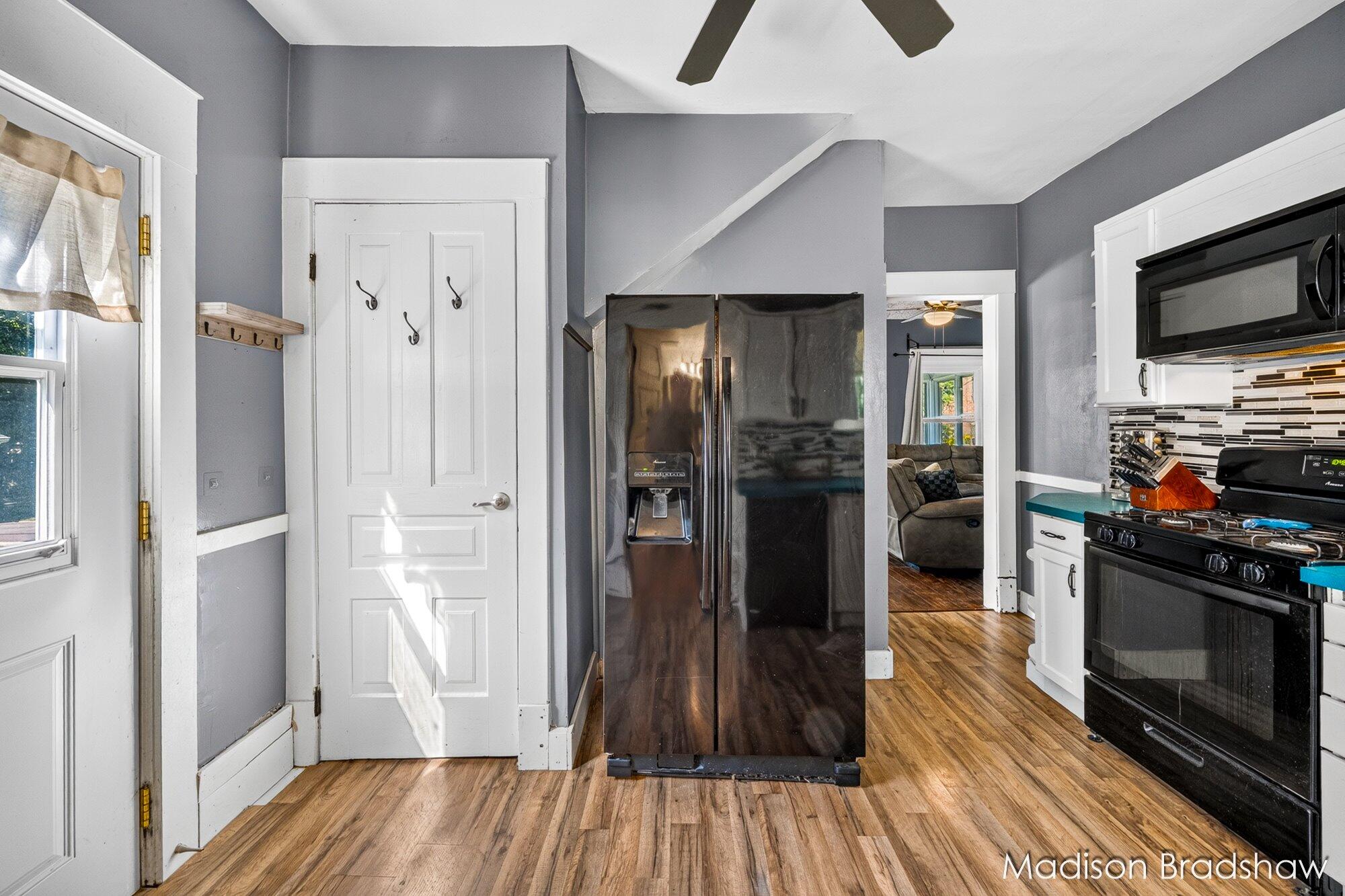 2080 Swensberg Avenue NE Grand Rapids MI 49505