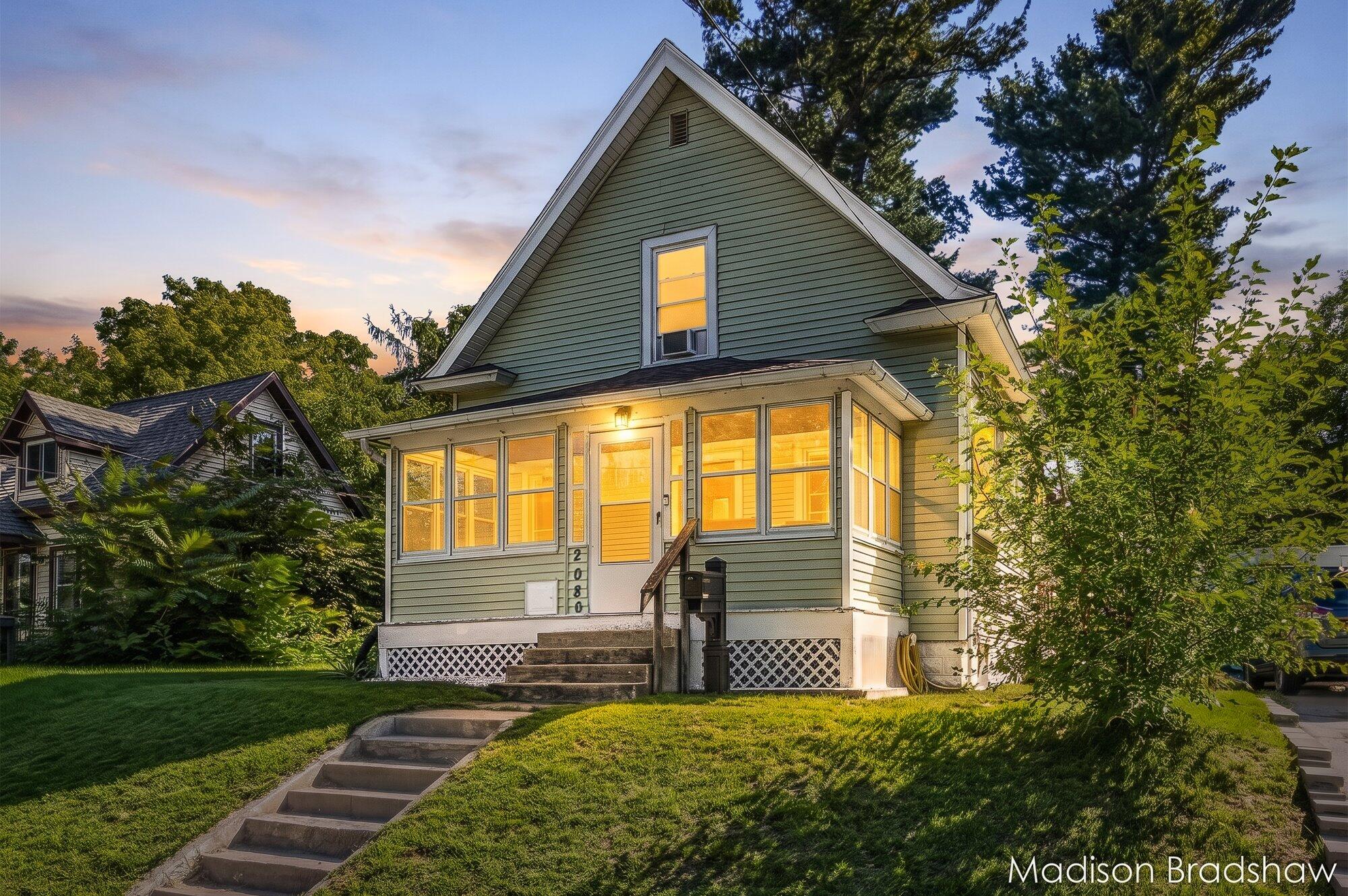 2080 Swensberg Avenue NE Grand Rapids MI 49505