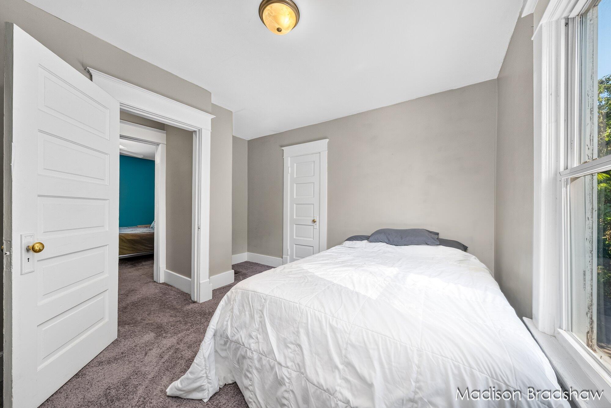 2080 Swensberg Avenue NE Grand Rapids MI 49505
