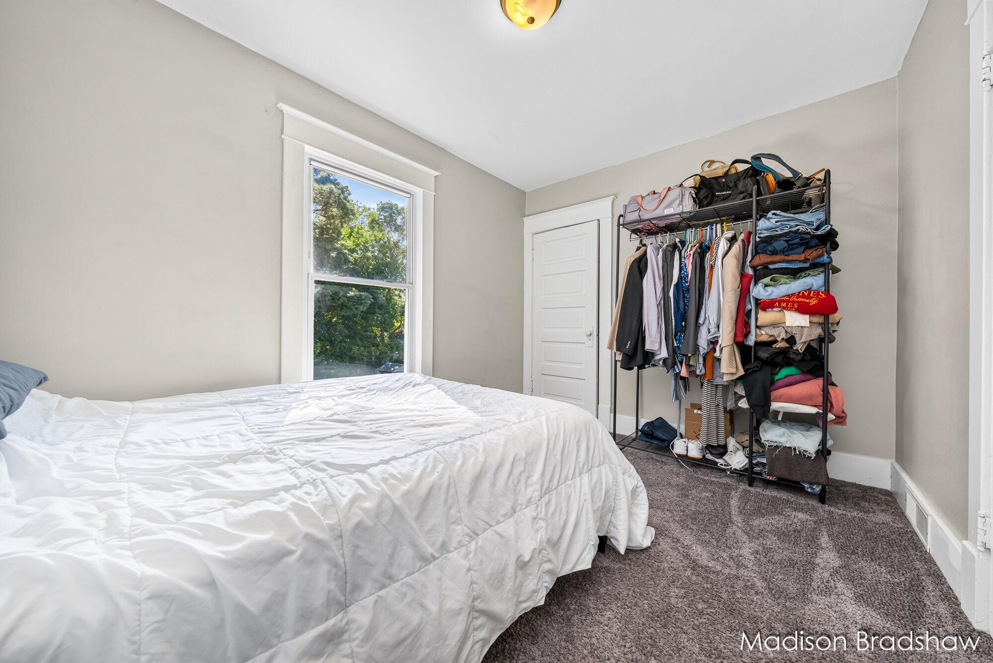 2080 Swensberg Avenue NE Grand Rapids MI 49505