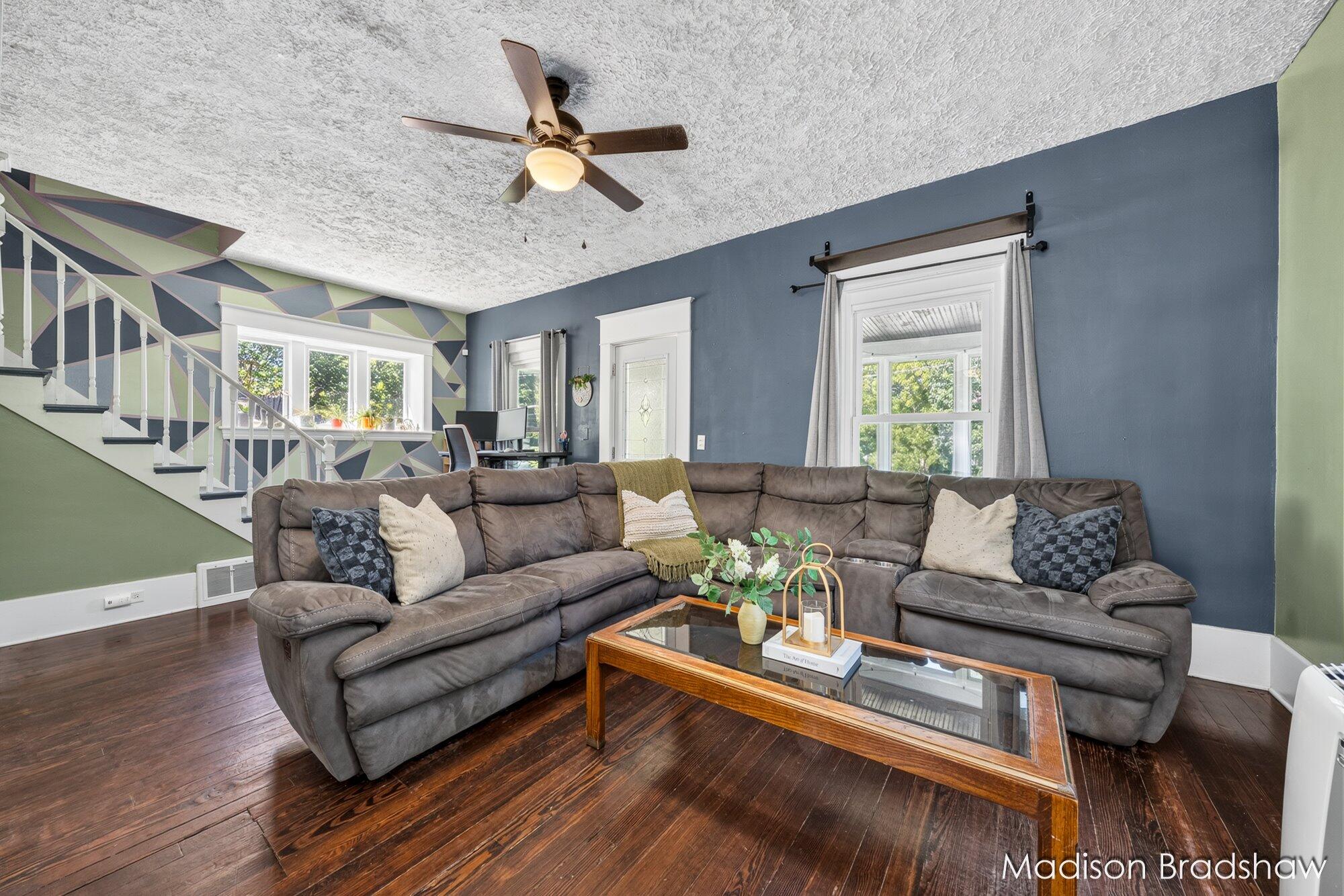 2080 Swensberg Avenue NE Grand Rapids MI 49505