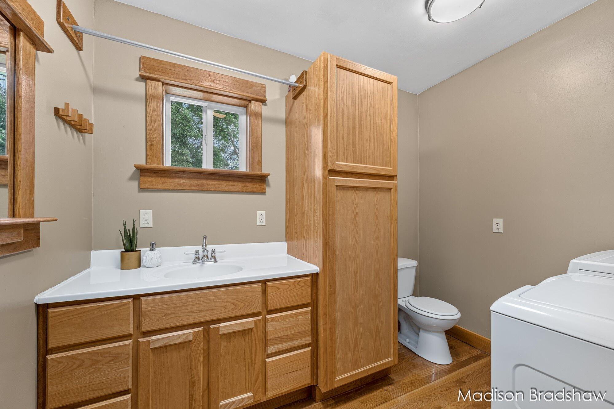 2070 Monroe Avenue NW Grand Rapids MI 49505