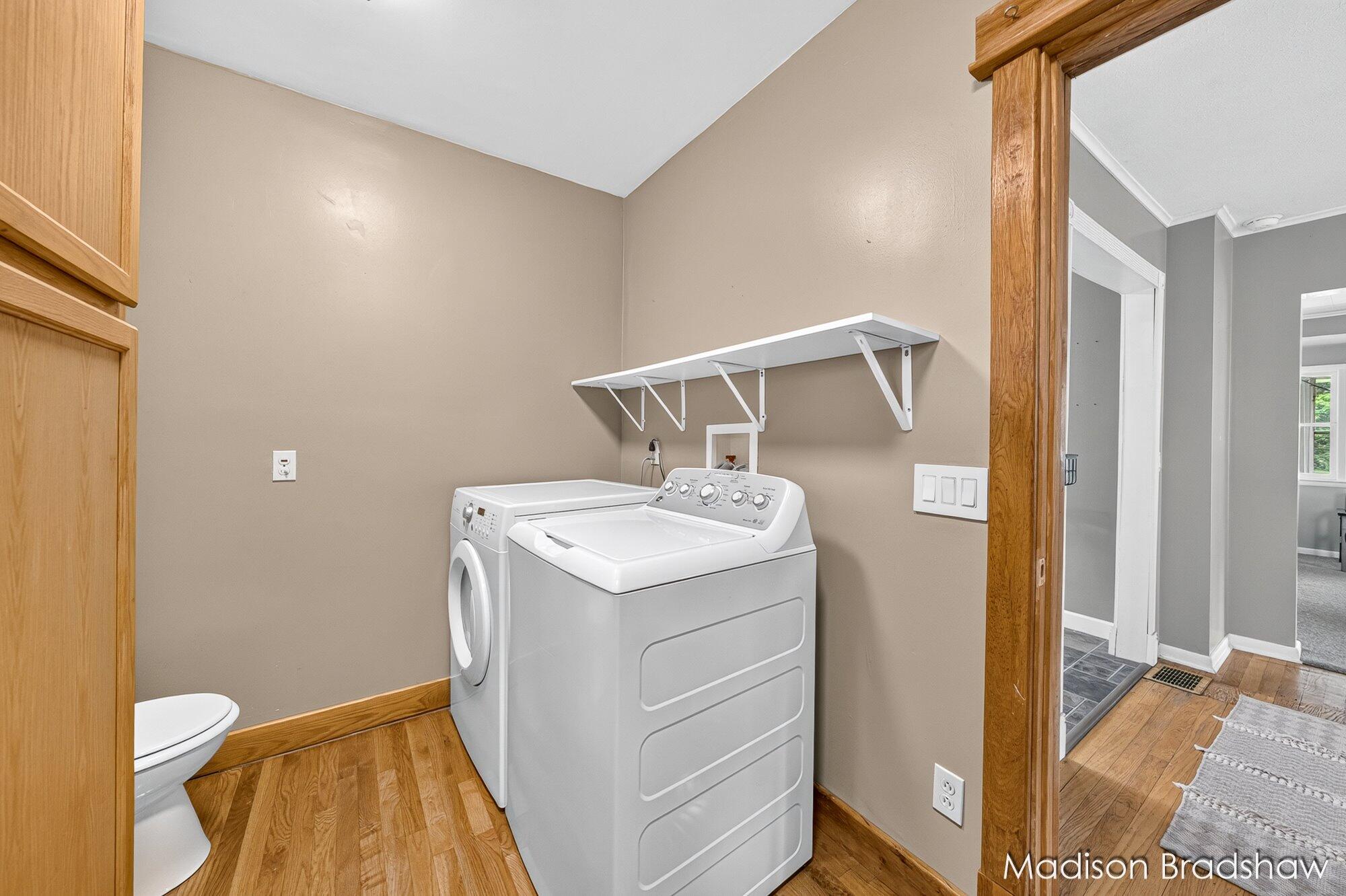2070 Monroe Avenue NW Grand Rapids MI 49505