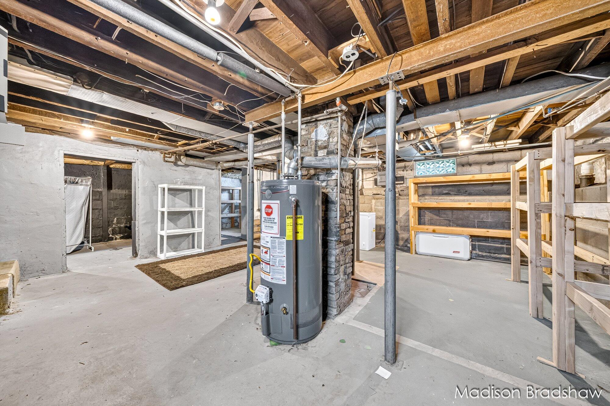 2070 Monroe Avenue NW Grand Rapids MI 49505