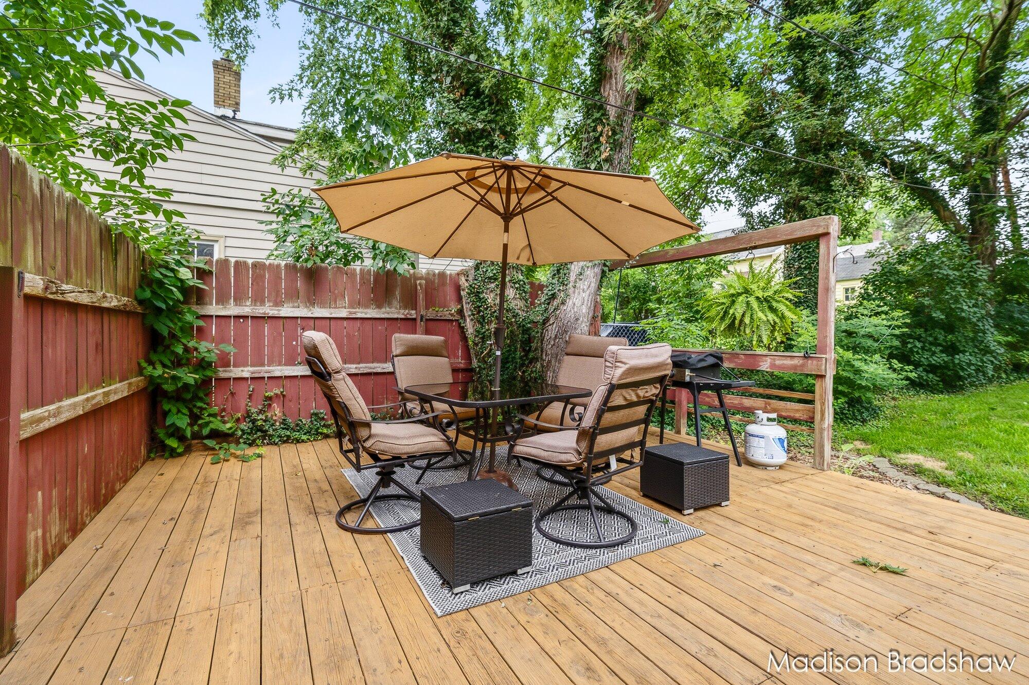 2070 Monroe Avenue NW Grand Rapids MI 49505