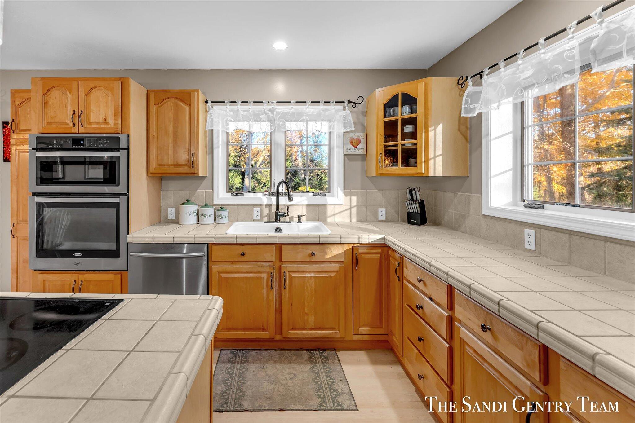 1020 Brookway Court Norton Shores MI 49441